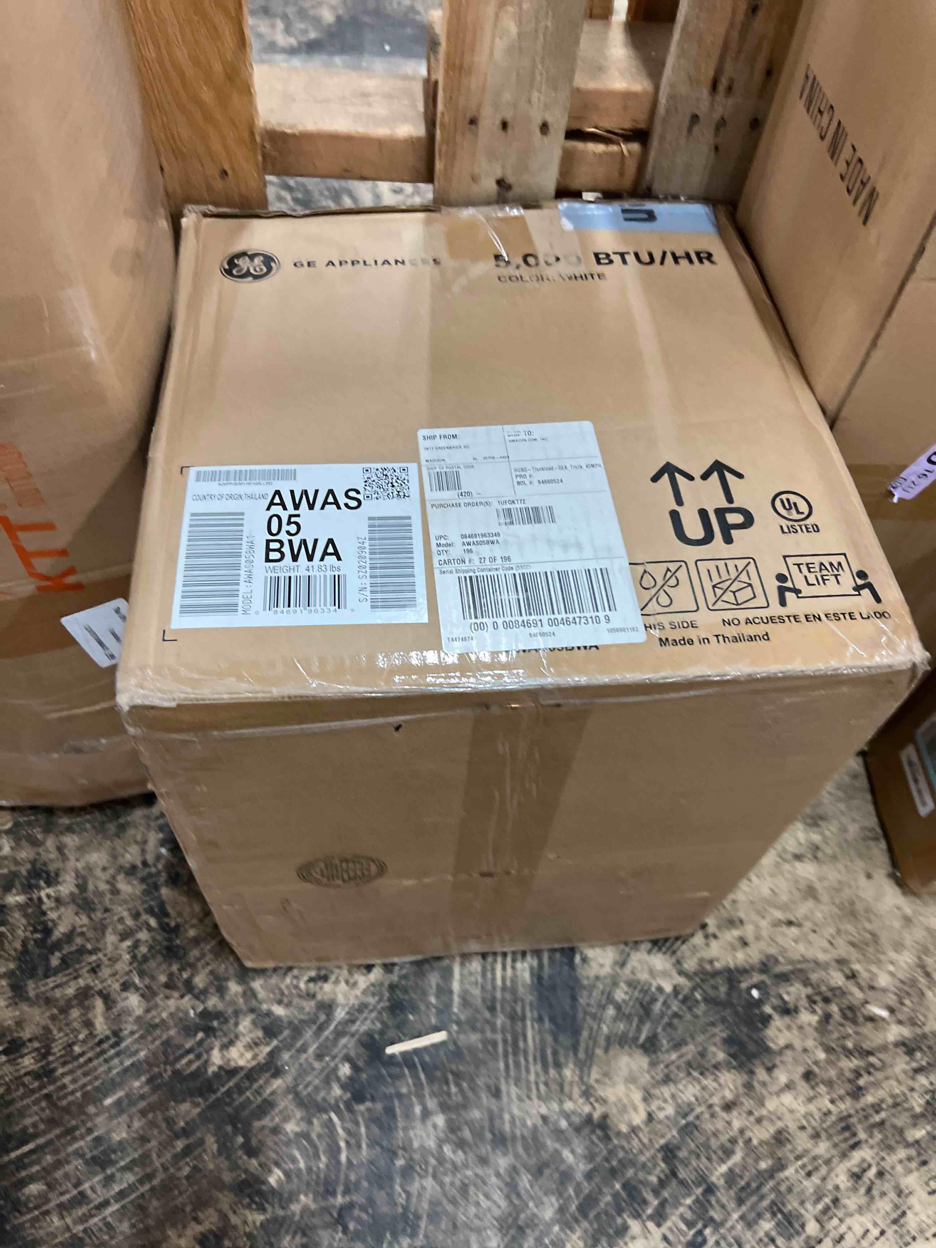 Condition photo showing New/Like New for ge window air conditioner unit, 5,000 btu for small rooms up to 150 sq ft. with manual adjustable fan and cooling settings, perfect for small bedroom or living room, easy install kit included, white new 5,000 btu mechanical controls white