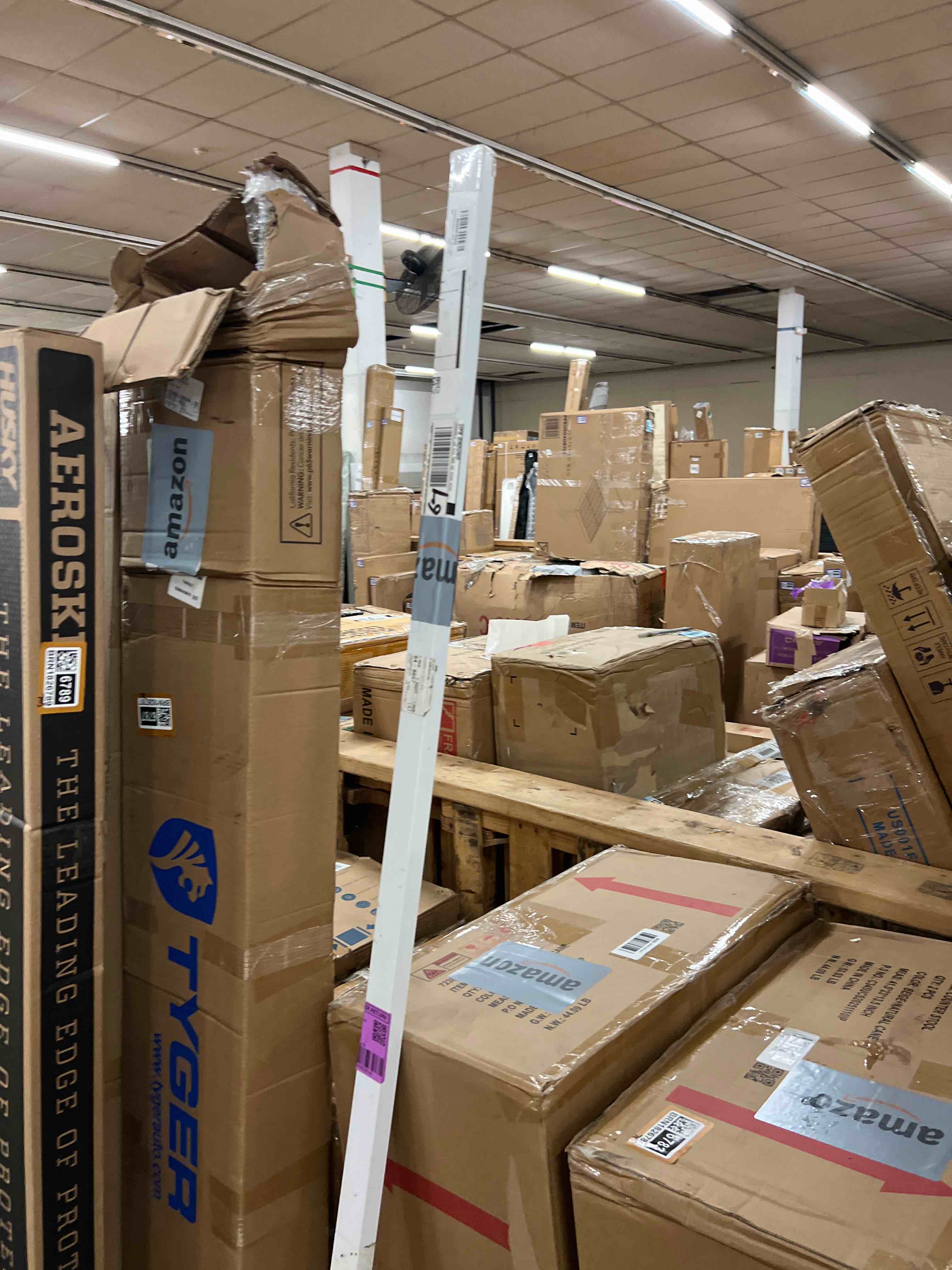 Condition photo showing New/Like New for 2-pack butecare frameless shower door side seal strip for 1/2" glass doors, vertical polycarbonate h-jamb 180 degree 78" long