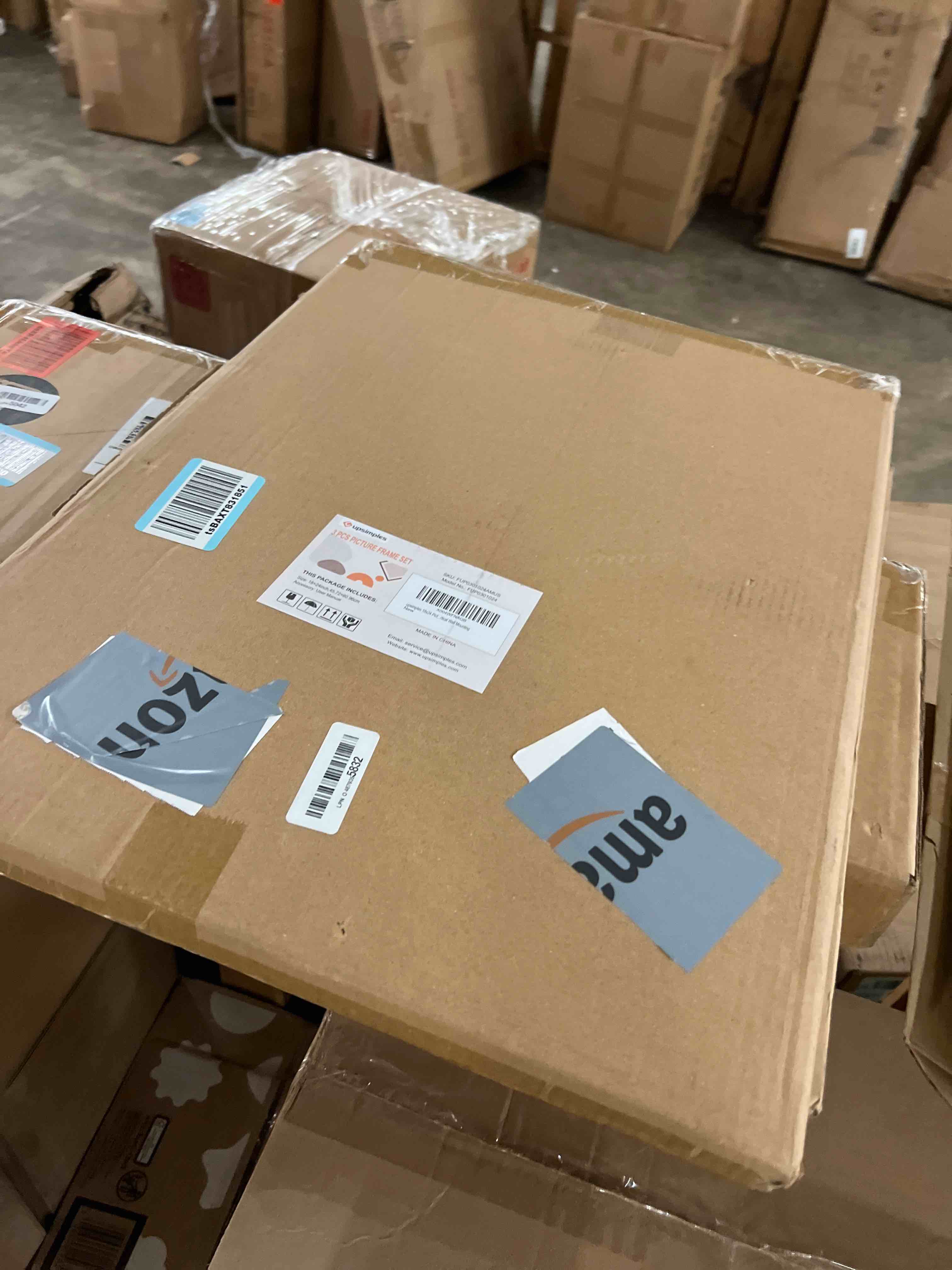 Condition photo showing New/Like New for upsimples 18x24 picture frame black 3 pack, scratch-proof poster frames 18 x 24 for photo gallery - slide-in strips, horizontal or vertical wall mounting