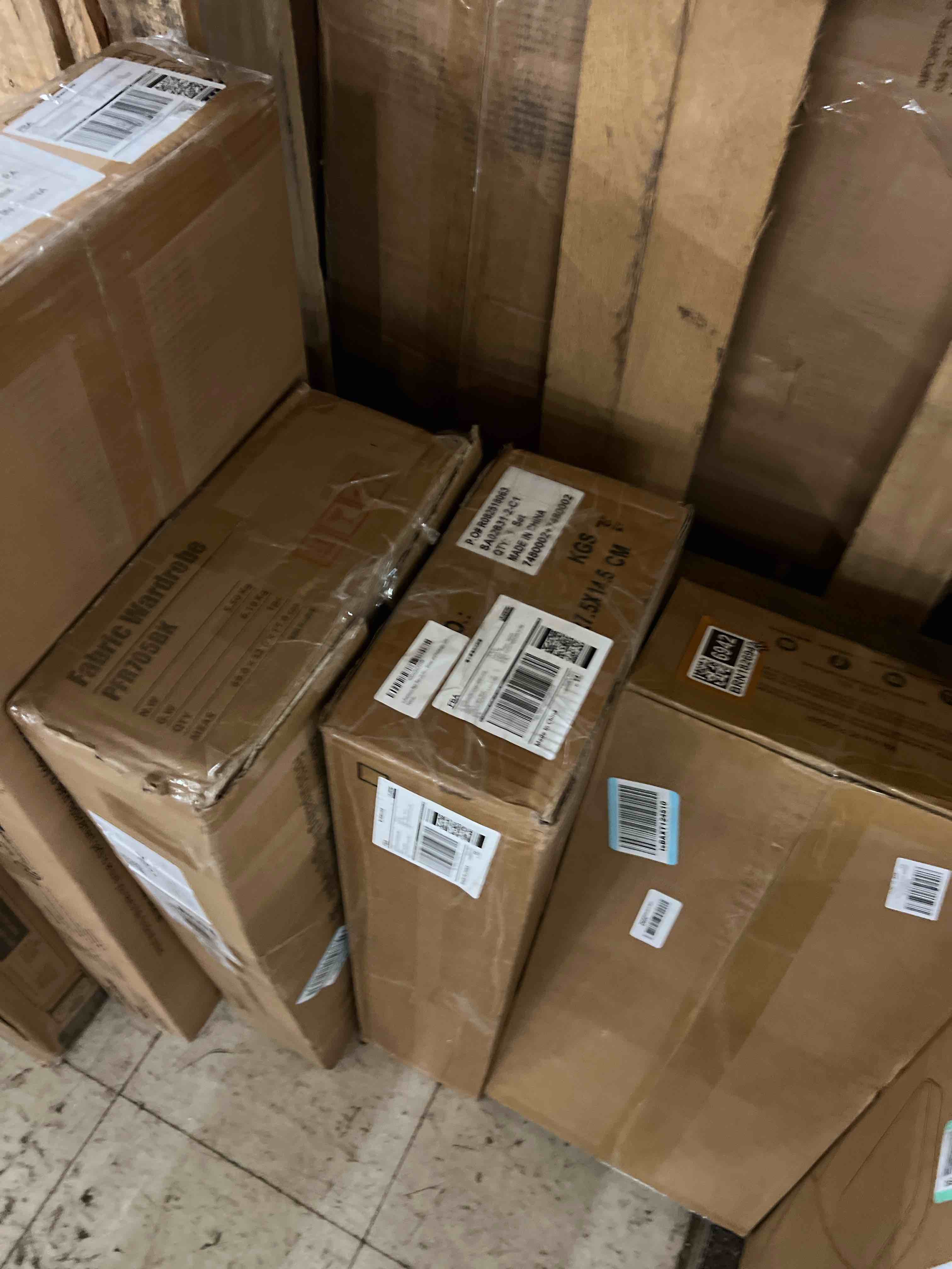 https://s3.amazonaws.com/lotting-images-prod/phillipi/BRN1826941_1777384558362.jpeg