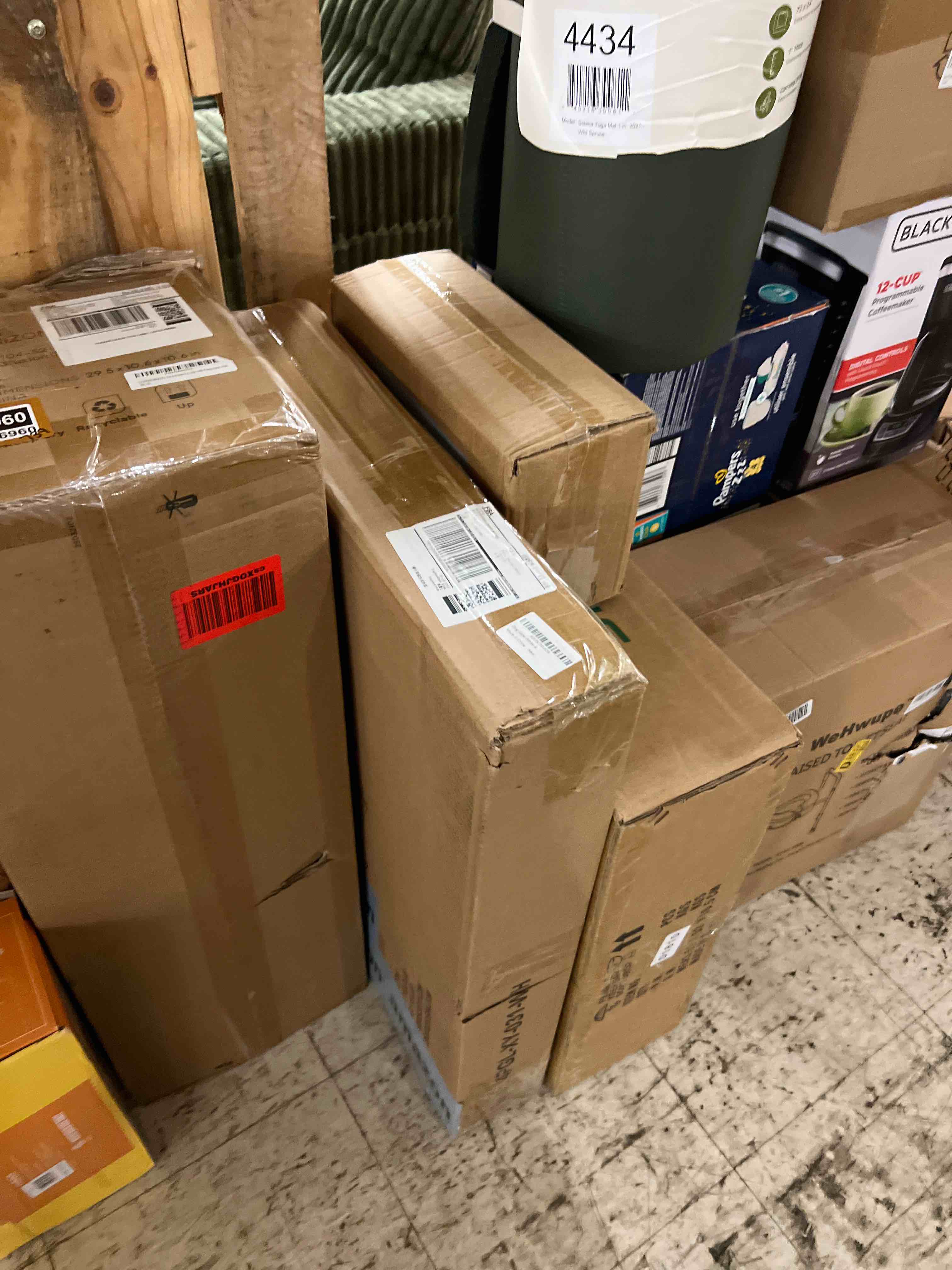 https://s3.amazonaws.com/lotting-images-prod/phillipi/BRN1826959_1777474488924.jpeg