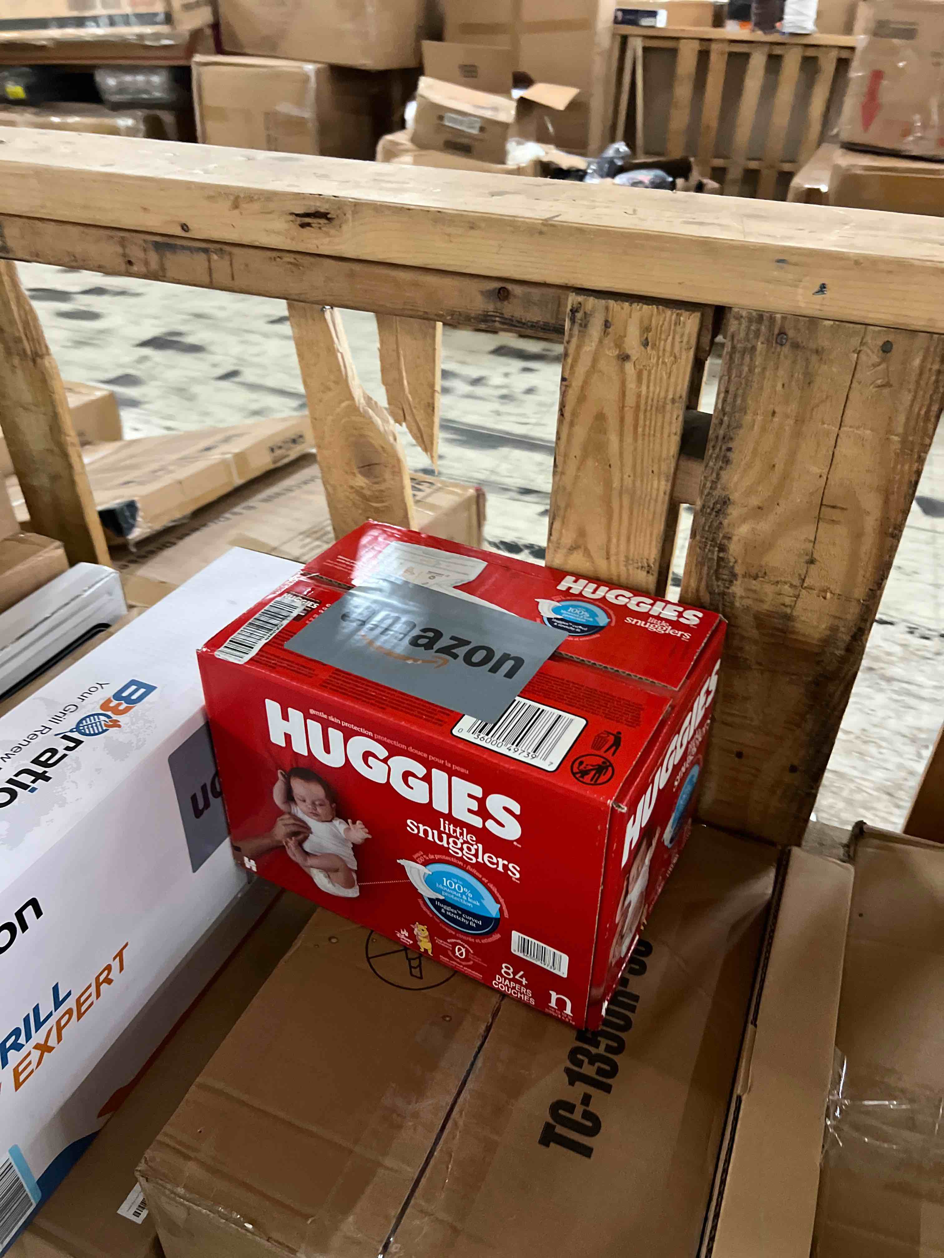 Condition photo showing New/Like New for huggies little snugglers diapers - newborn - 84ct