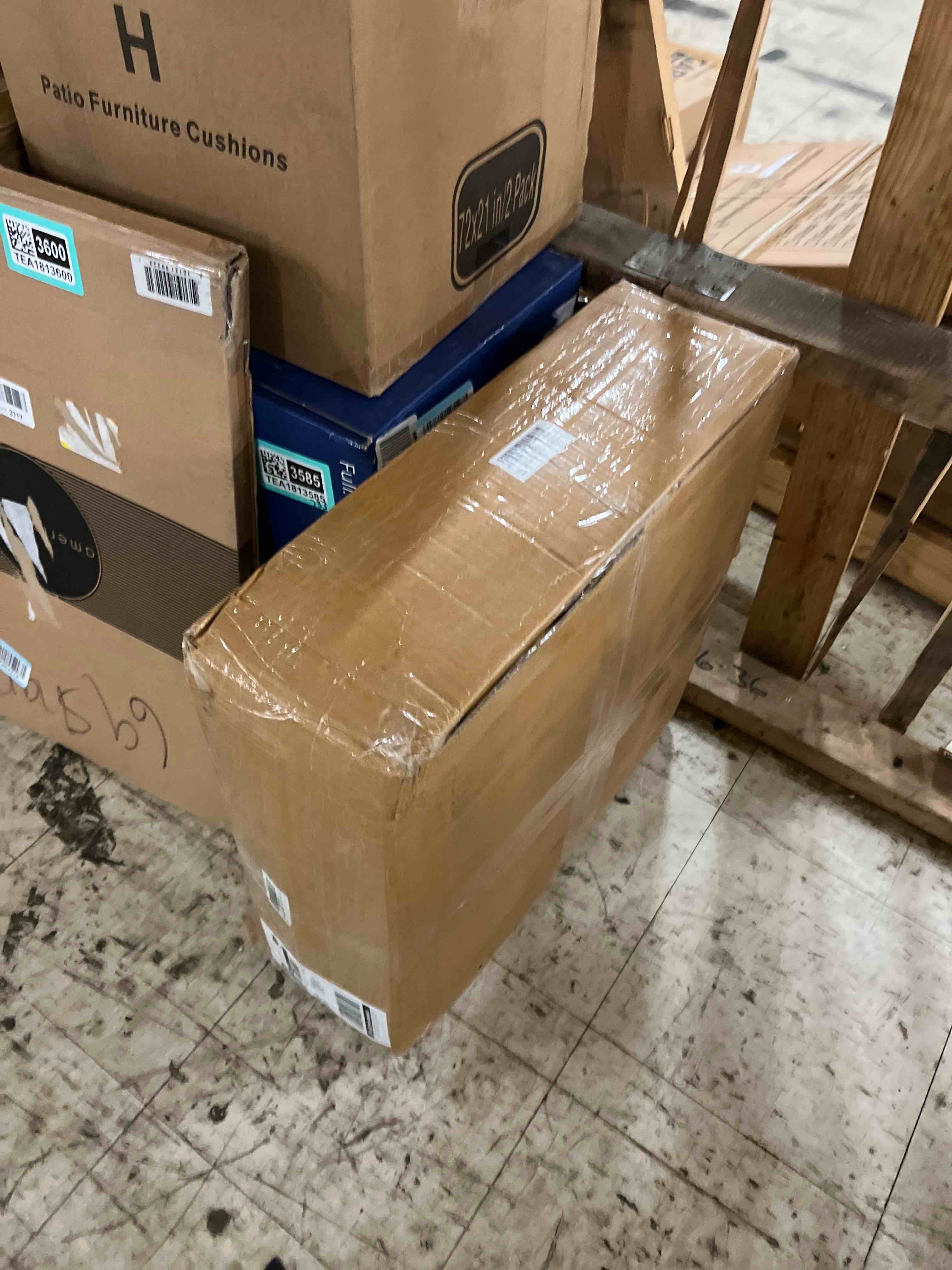 https://s3.amazonaws.com/lotting-images-prod/phillipi/BRN1826987_1777473163721.jpeg