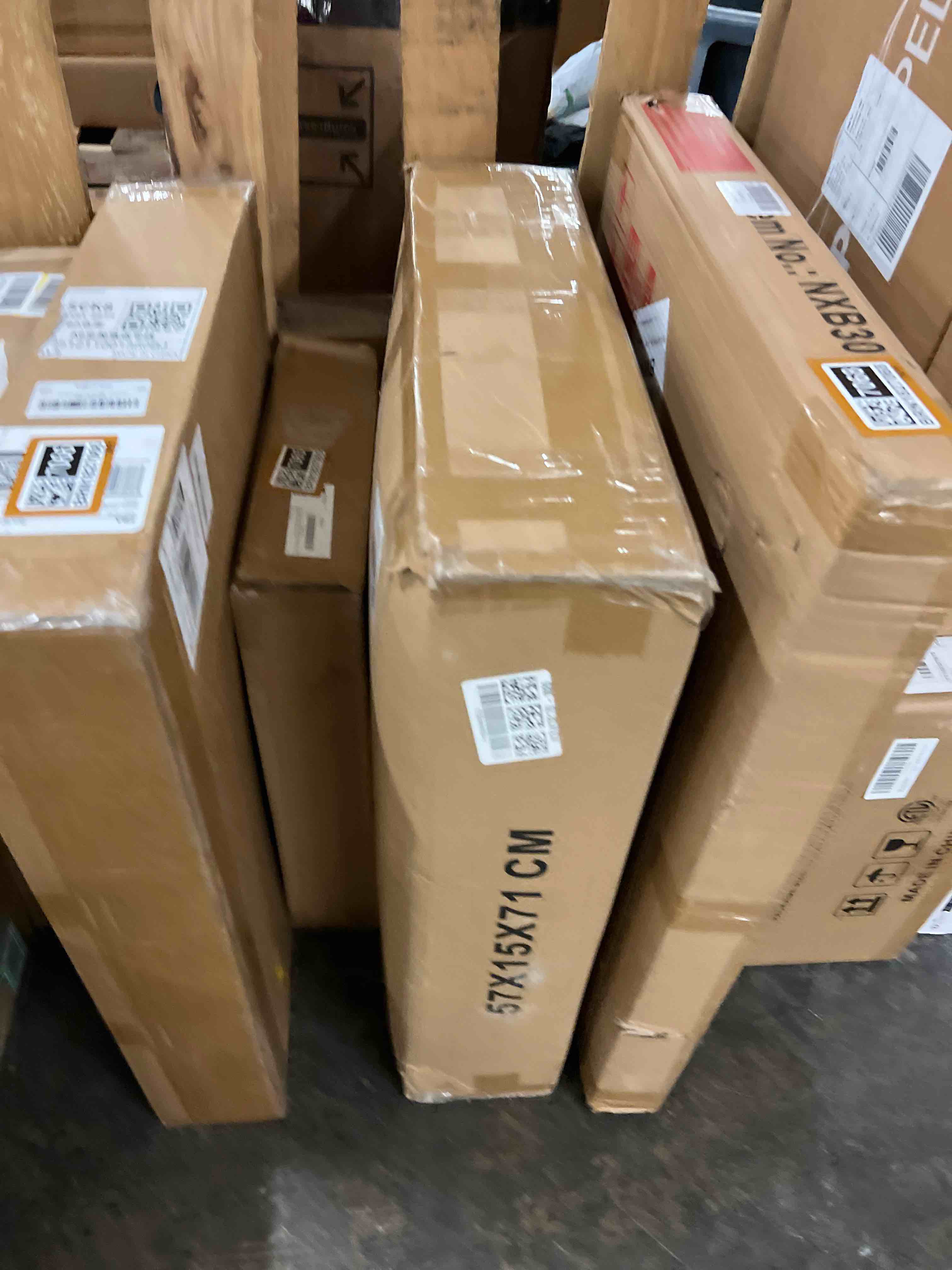 https://s3.amazonaws.com/lotting-images-prod/phillipi/BRN1827064_1777602158499.jpeg
