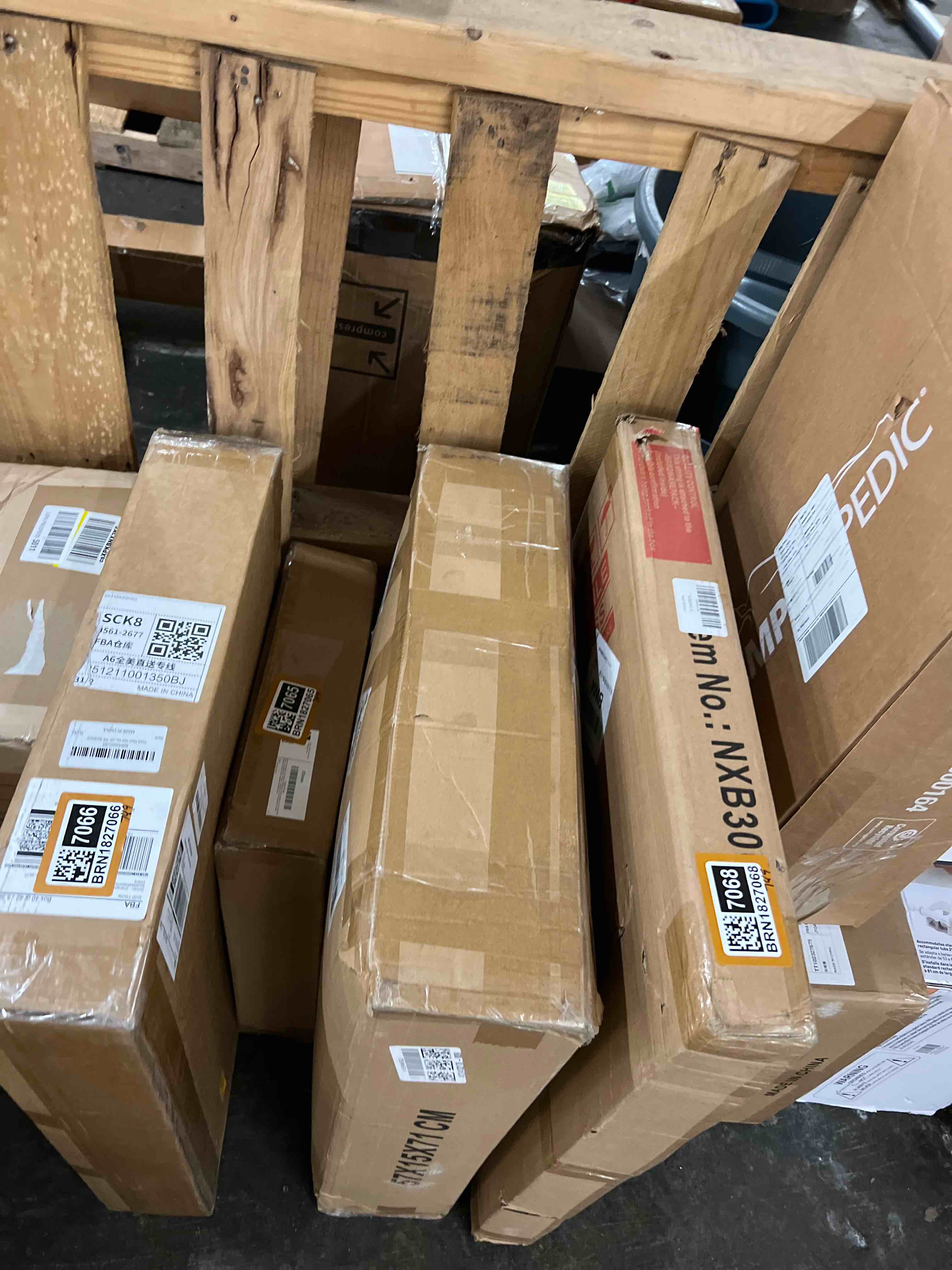 https://s3.amazonaws.com/lotting-images-prod/phillipi/BRN1827064_1777602160405.jpeg