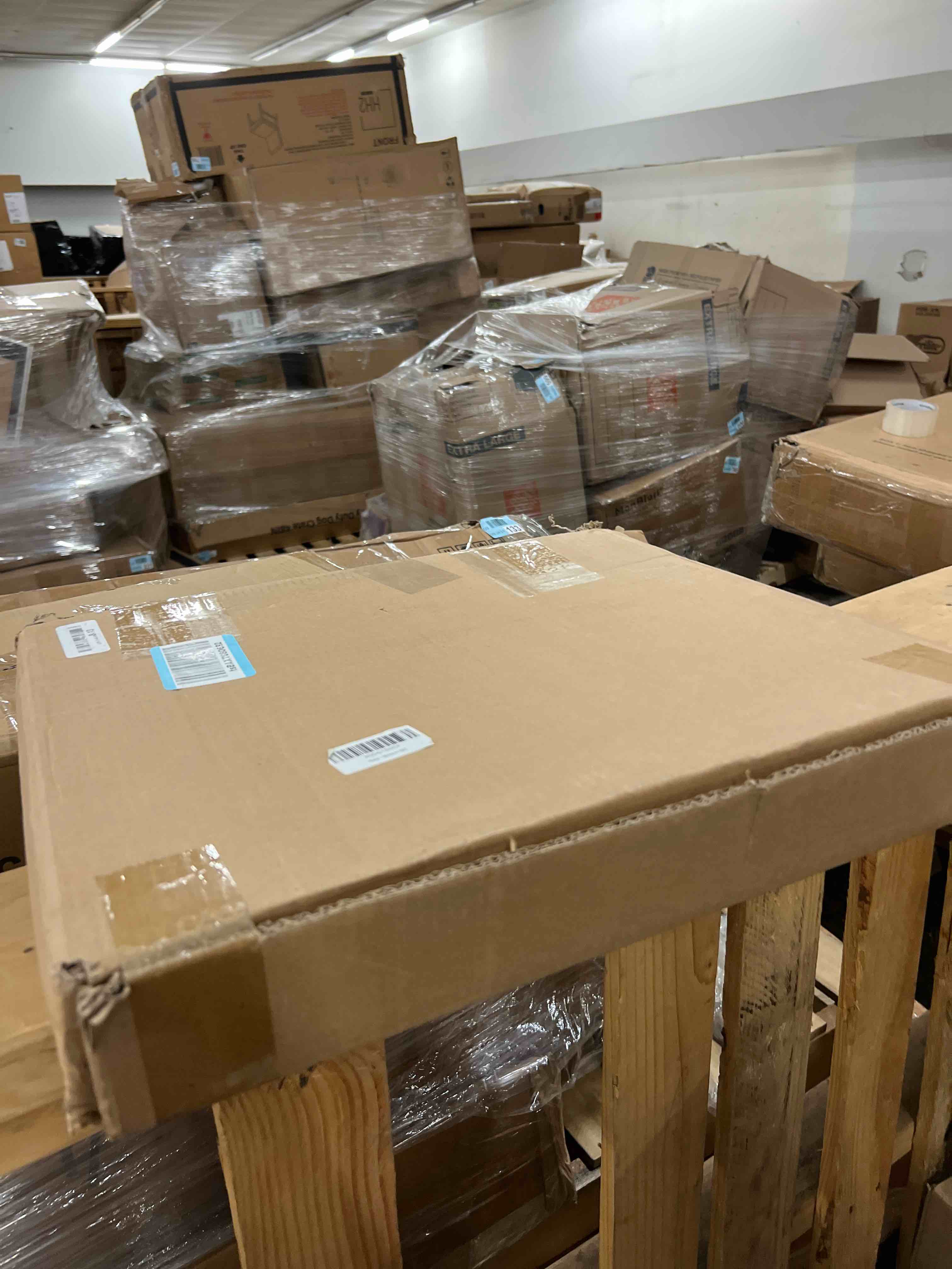 https://s3.amazonaws.com/lotting-images-prod/phillipi/BRN1827093_1777603802963.jpeg