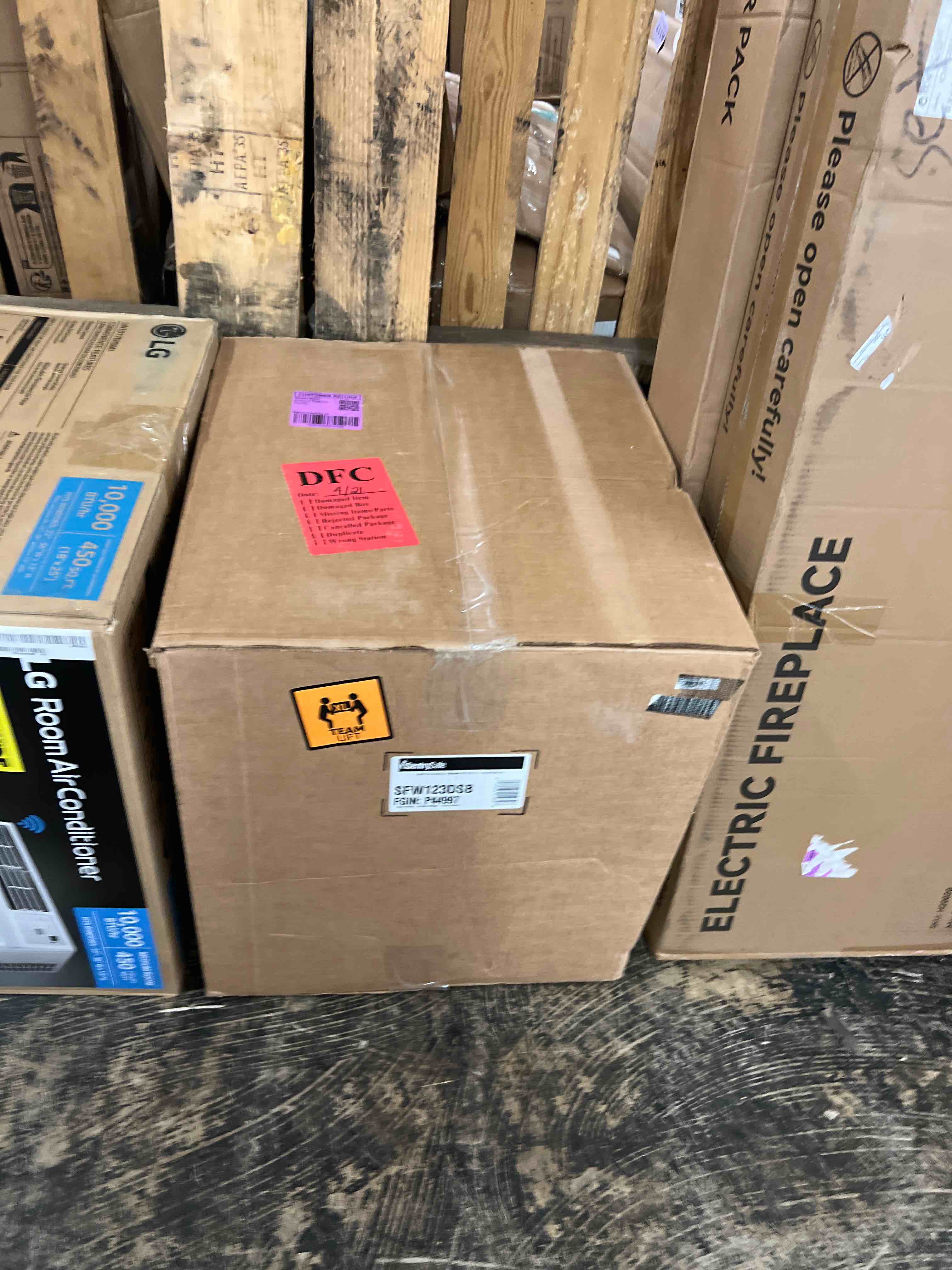 Condition photo showing New/Like New for sentrysafe sfw123dsb fire-resistant safe and water-resistant safe with dial combination  1.23 cu. ft