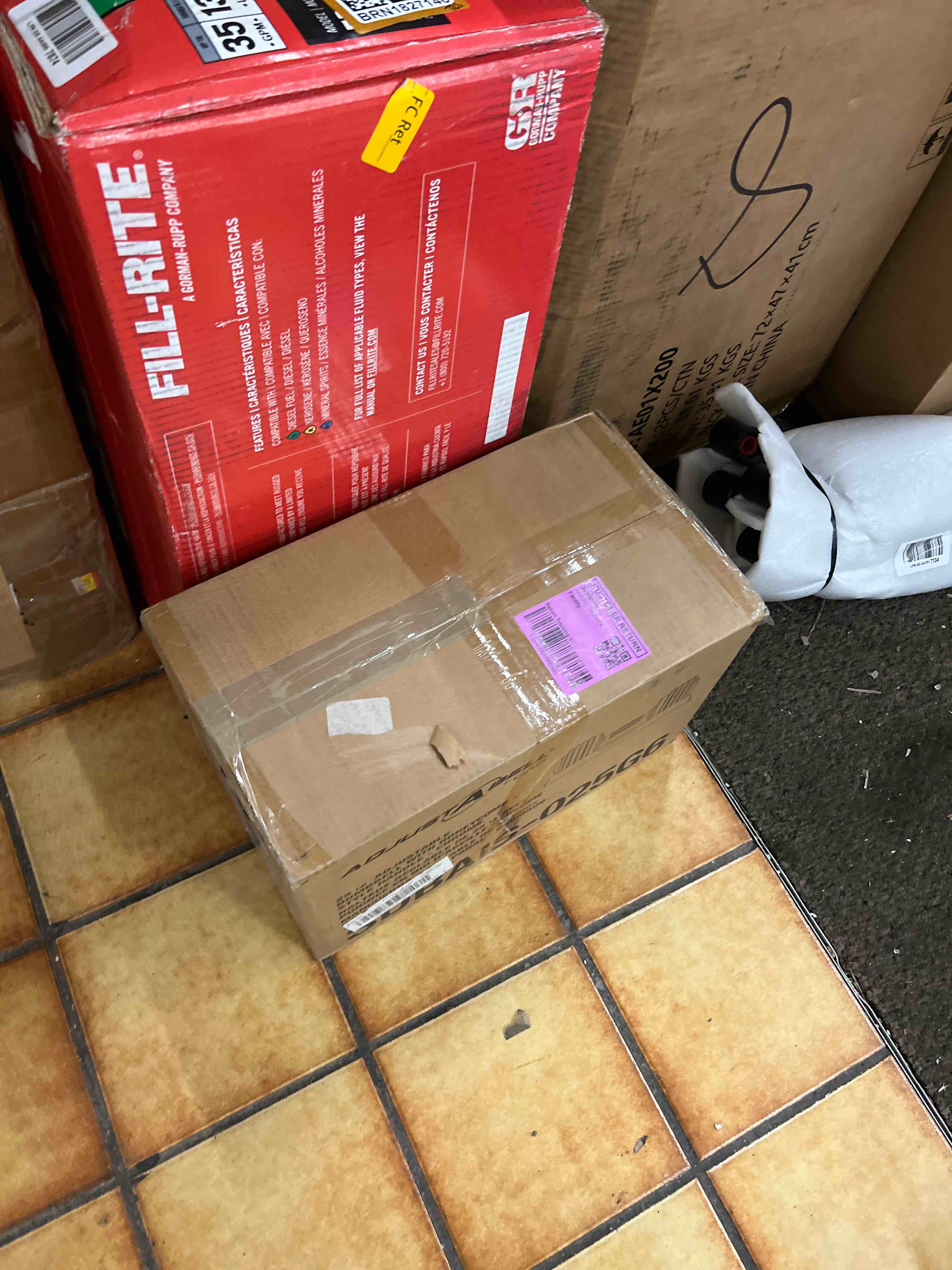 https://s3.amazonaws.com/lotting-images-prod/phillipi/BRN1827145_1777608642141.jpeg