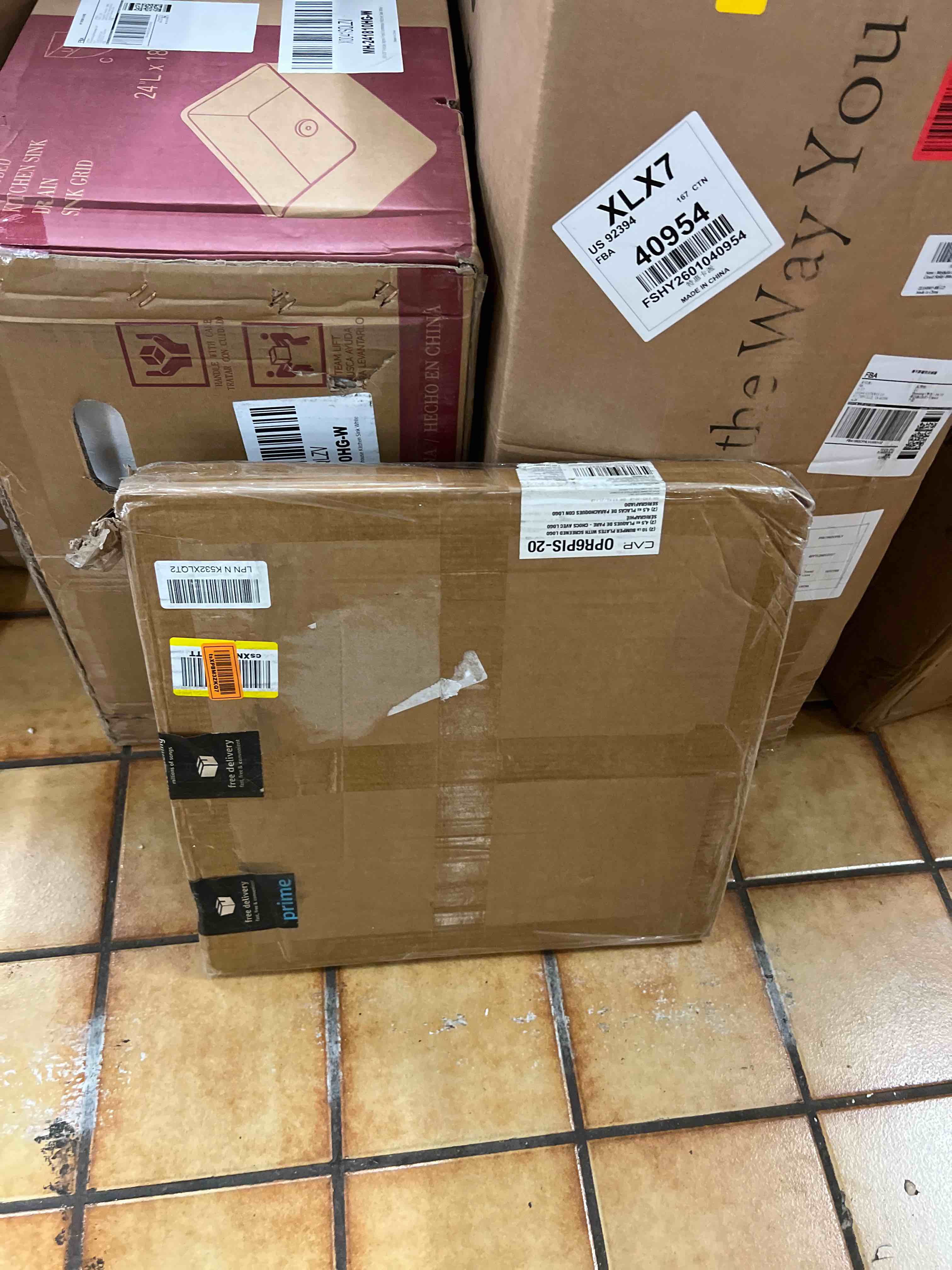 https://s3.amazonaws.com/lotting-images-prod/phillipi/BRN1827294_1778094458493.jpeg