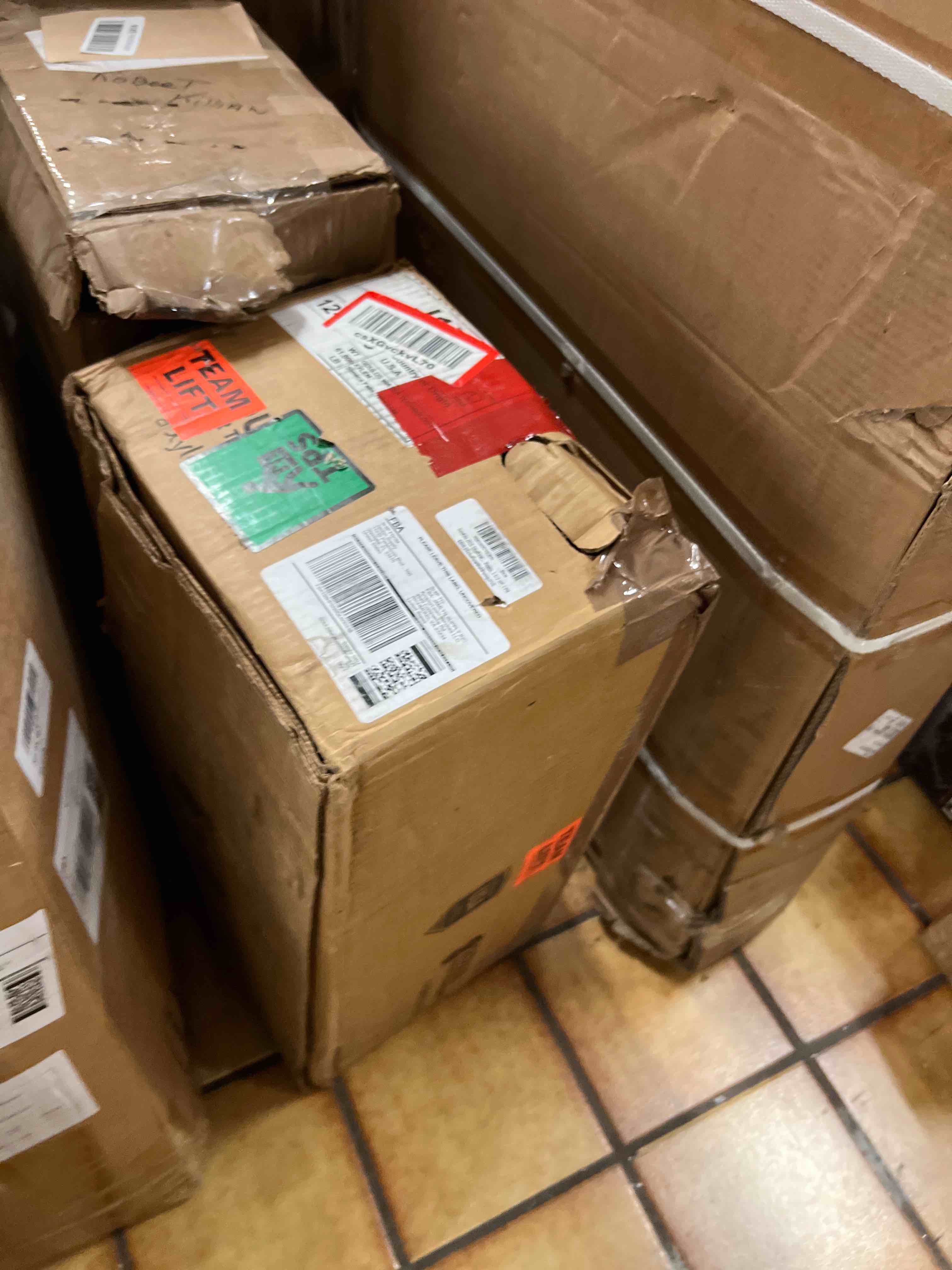 https://s3.amazonaws.com/lotting-images-prod/phillipi/BRN1827296_1778094260196.jpeg