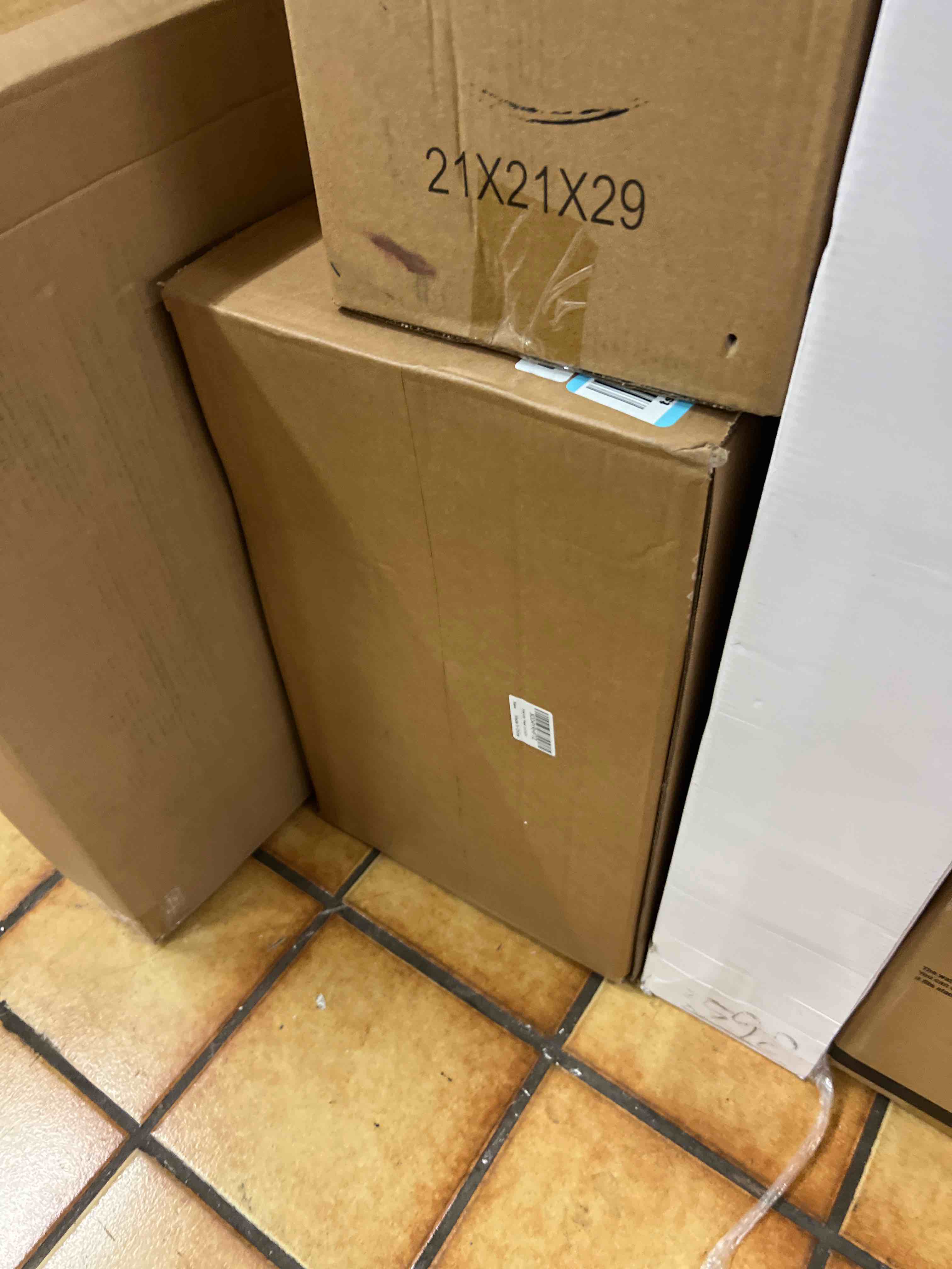 https://s3.amazonaws.com/lotting-images-prod/phillipi/BRN1827307_1778175402629.jpeg