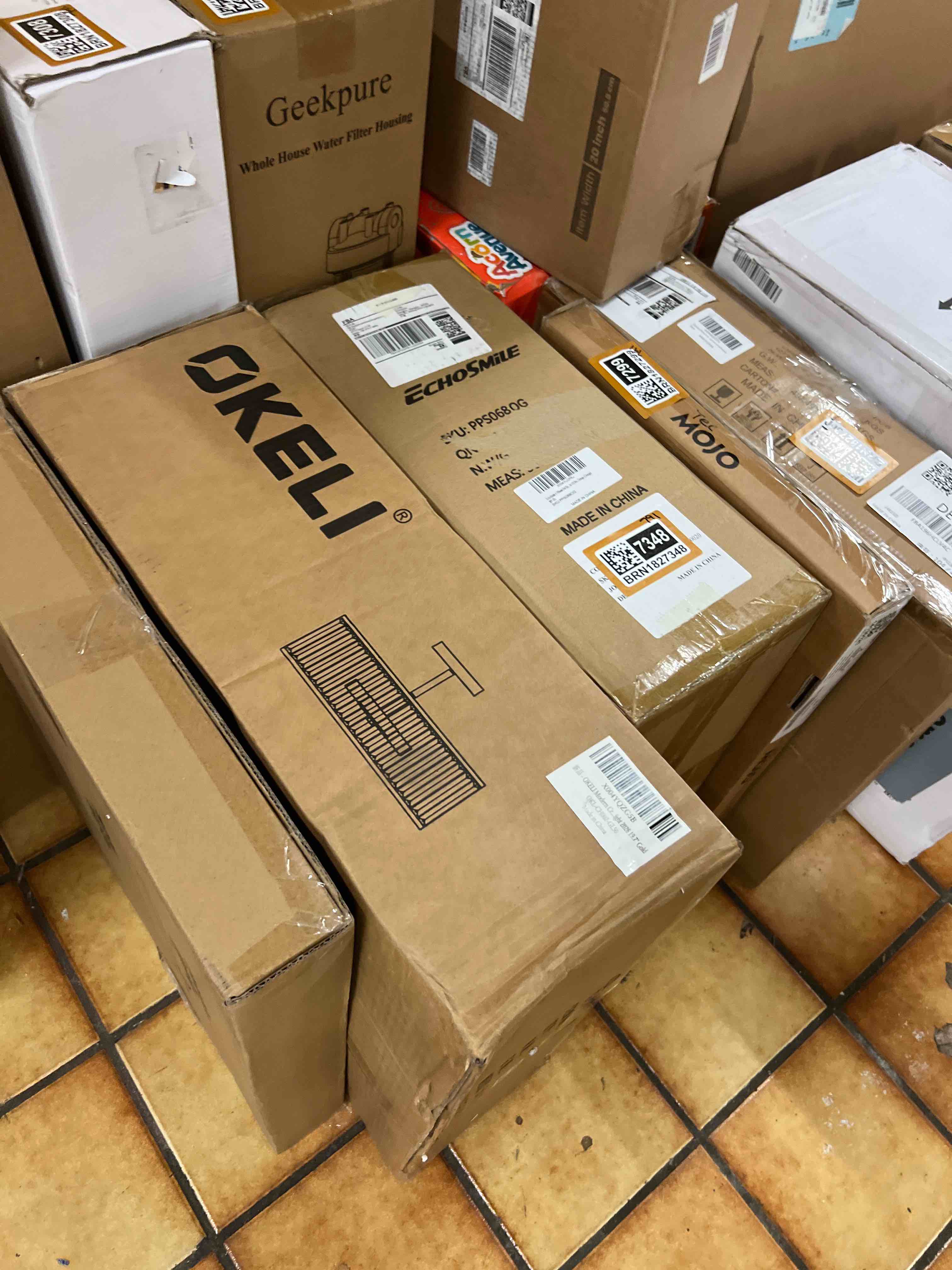 https://s3.amazonaws.com/lotting-images-prod/phillipi/BRN1827347_1778176954609.jpeg