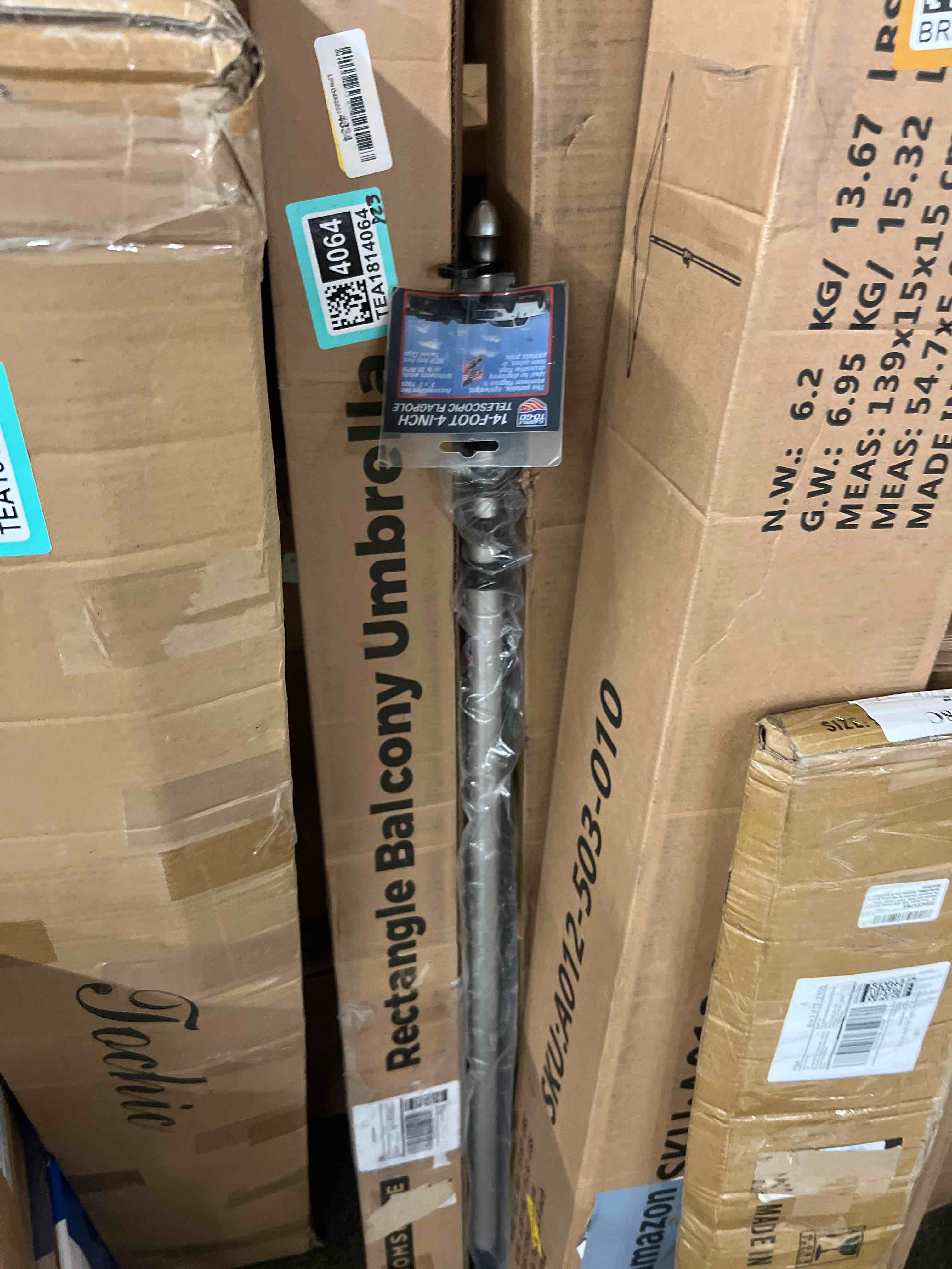 Condition photo showing New/Like New for telescoping aluminum portable flagpole