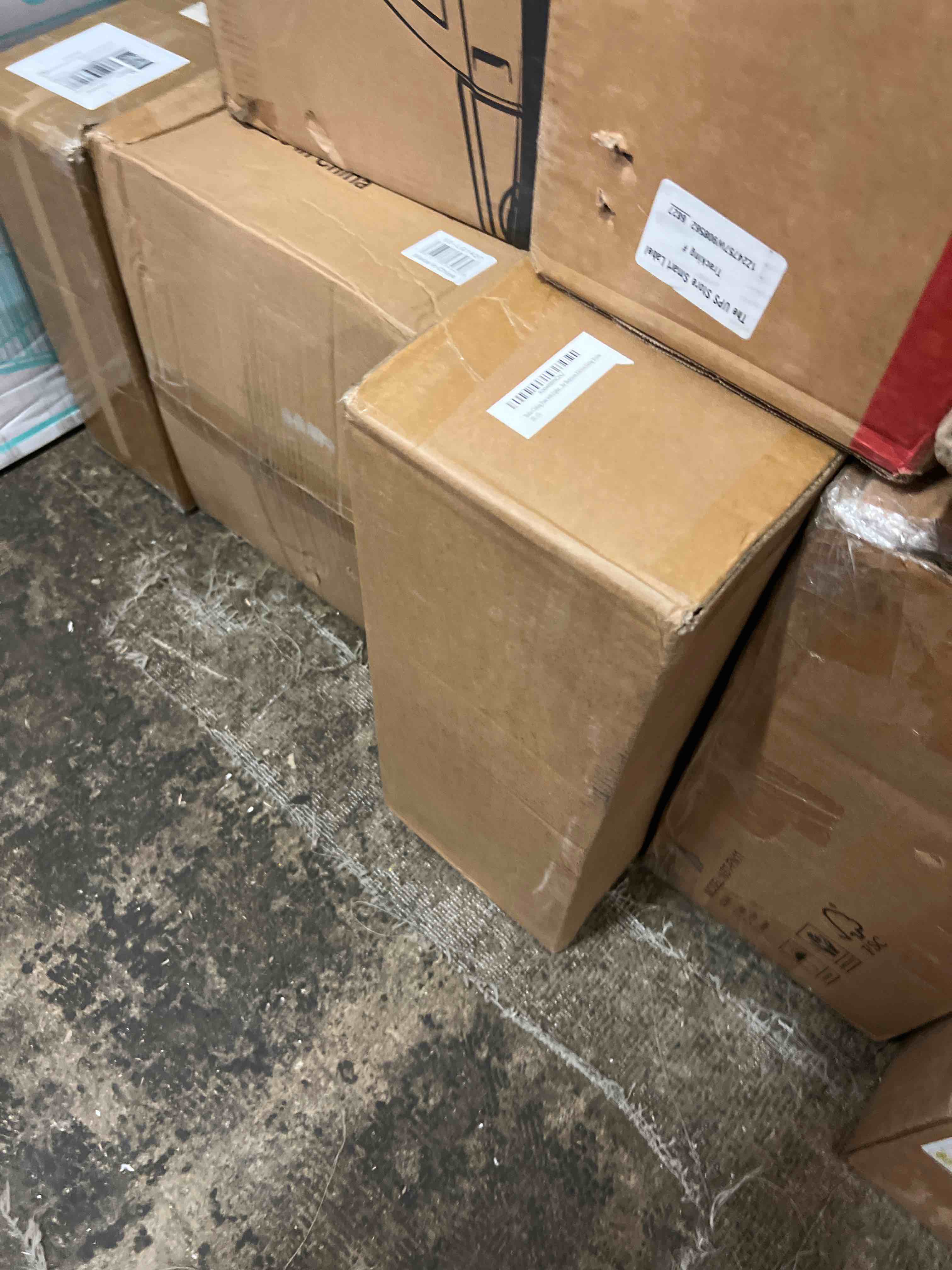 https://s3.amazonaws.com/lotting-images-prod/phillipi/BRN1827681_1779296515232.jpeg