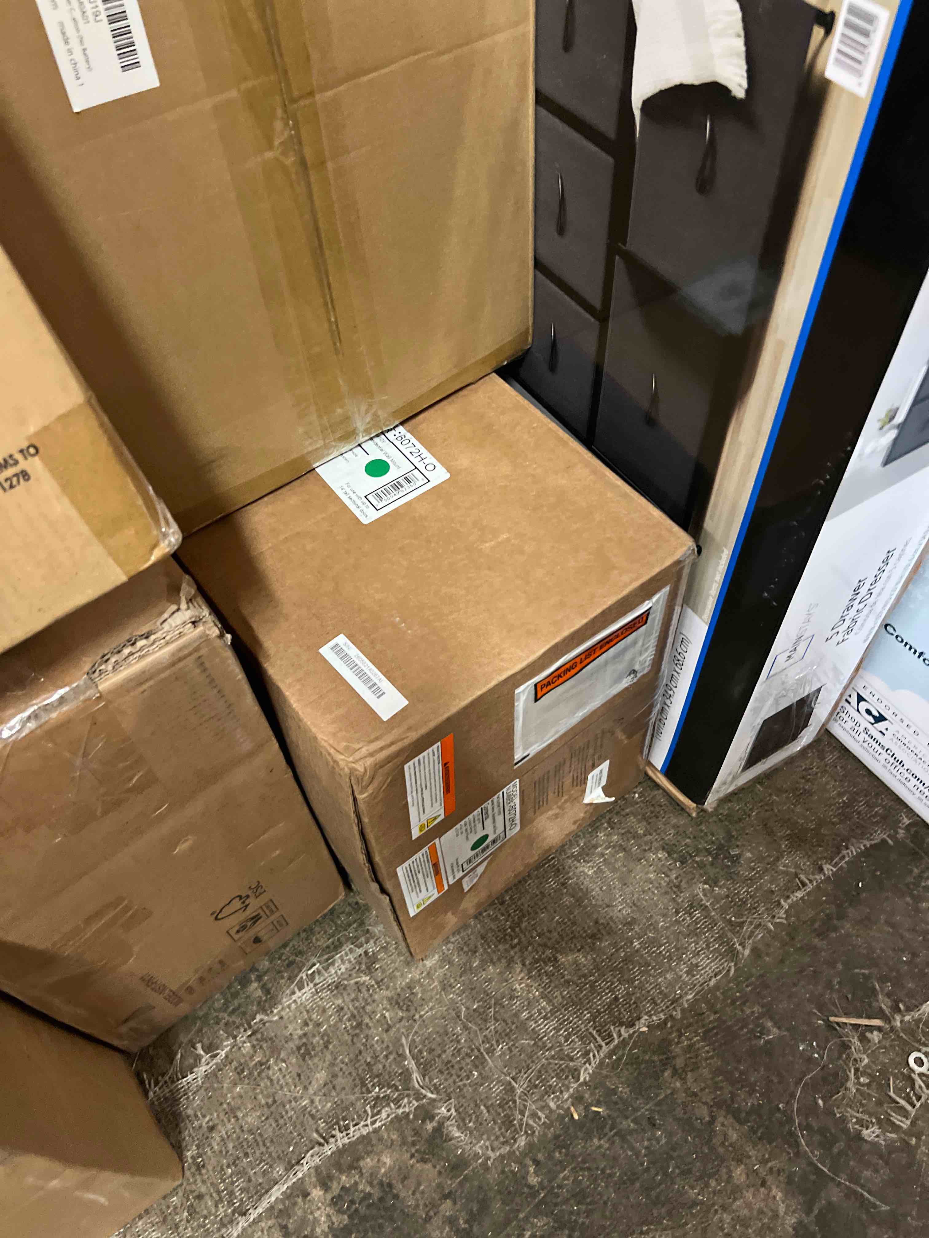 https://s3.amazonaws.com/lotting-images-prod/phillipi/BRN1827685_1779296415816.jpeg