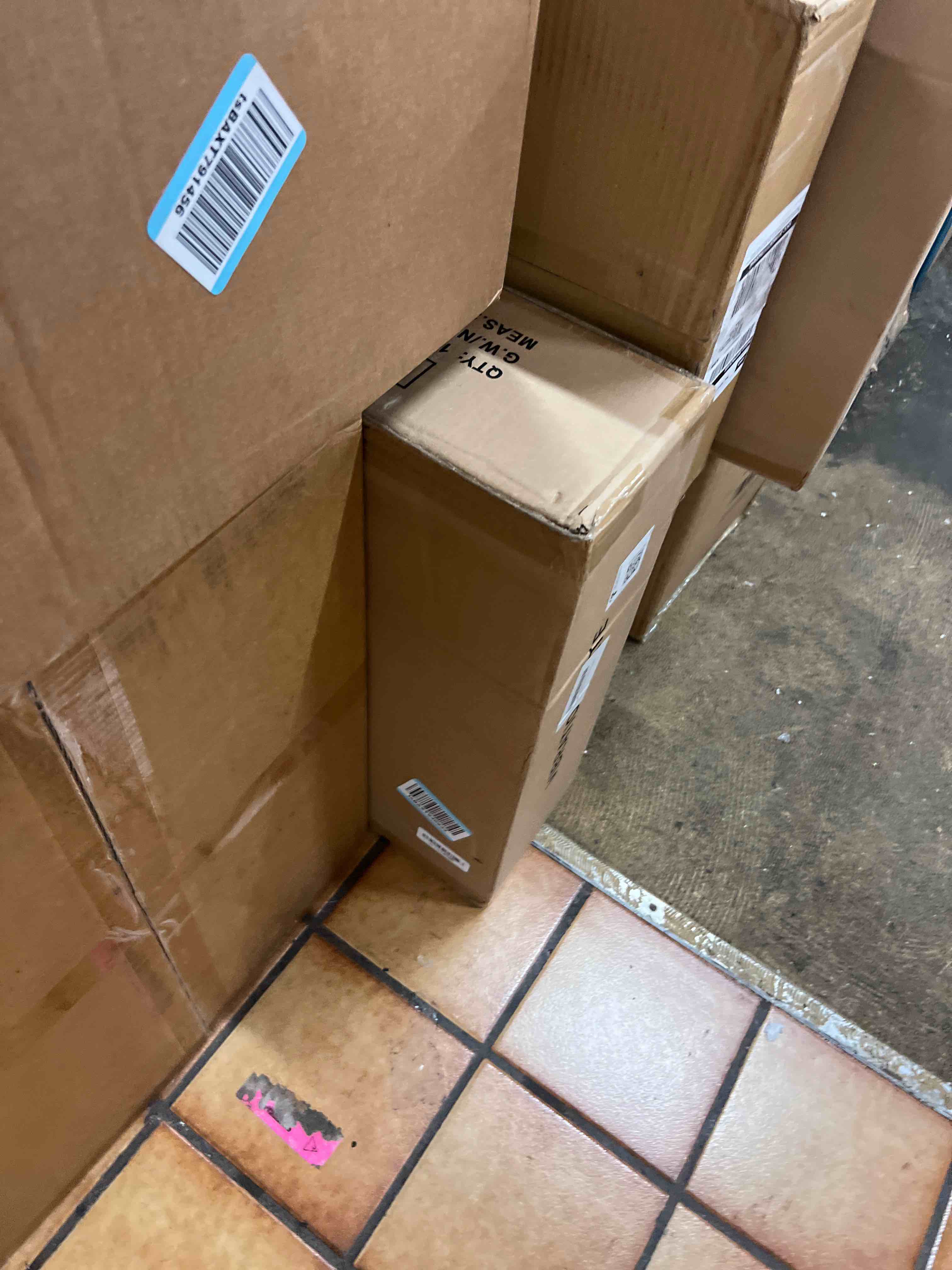 https://s3.amazonaws.com/lotting-images-prod/phillipi/BRN1827927_1780421072649.jpeg