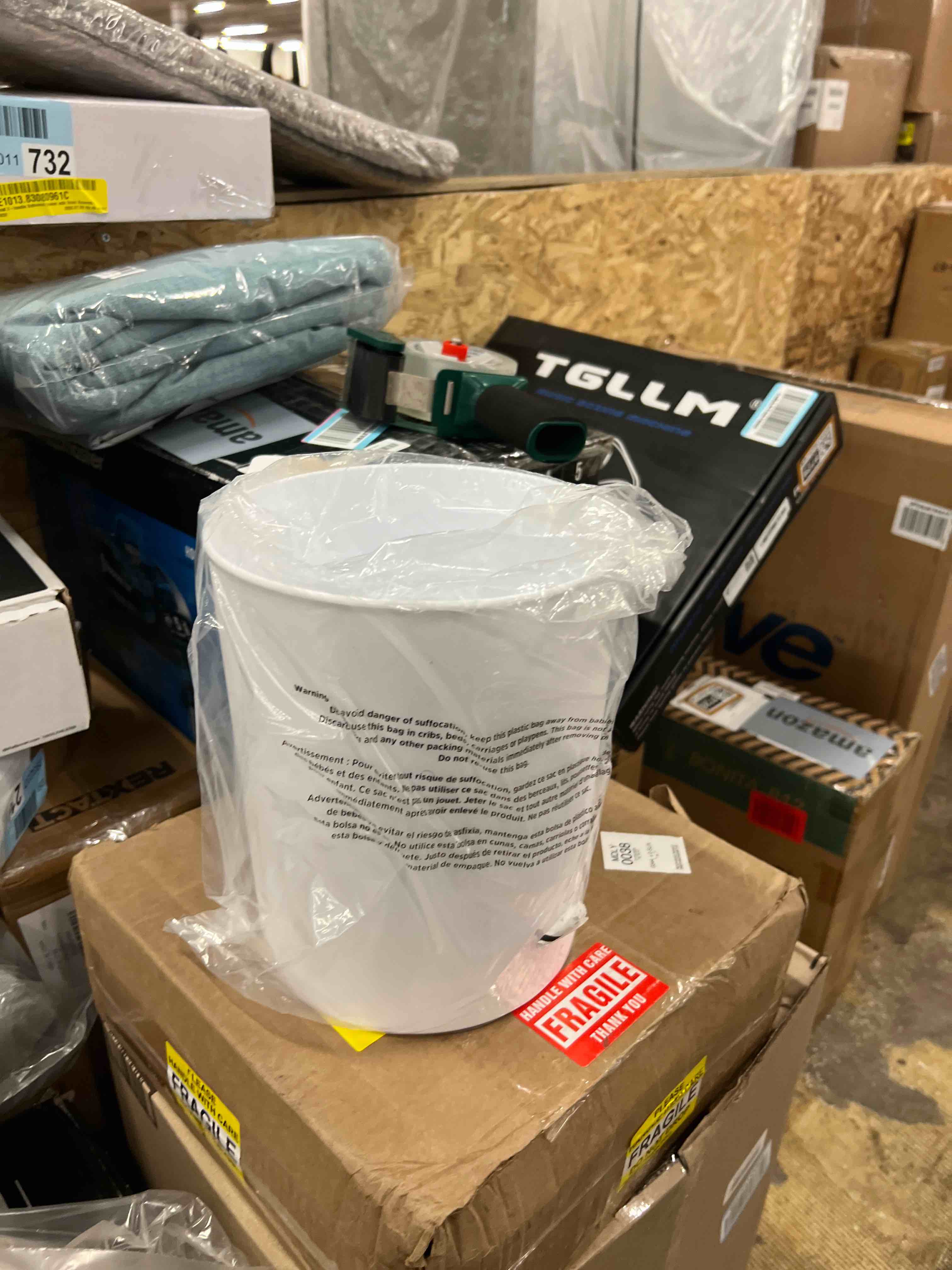 Condition photo showing New/Like New for iDESIGN Franklin Plastic Round Wastebasket White