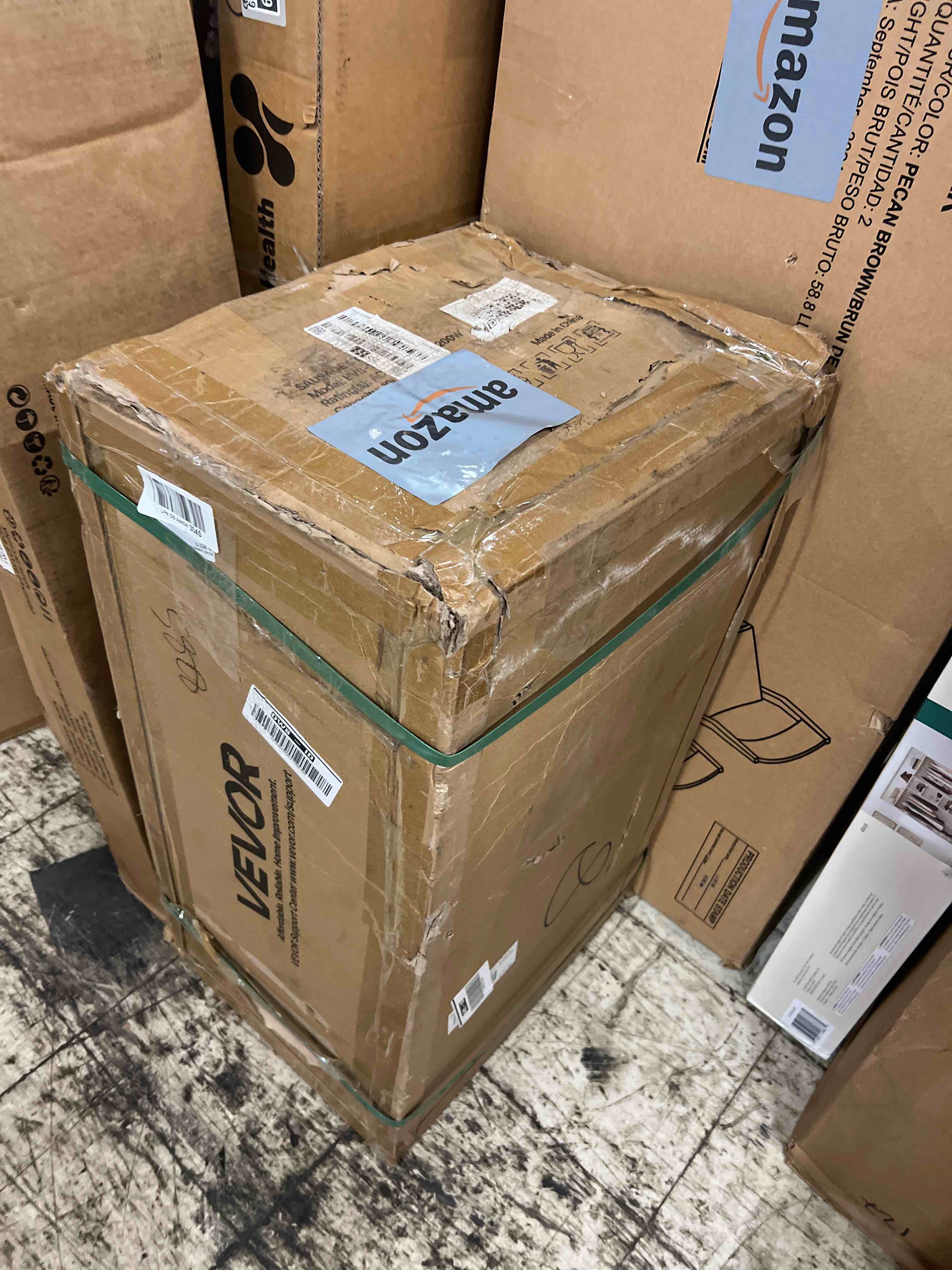 Condition photo showing New/Like New for VEVOR Electric Sausage Stuffer, 33 LBS / 15 L Vertical Meat Stuffer, Stepless Speed Control and Foot Pedal, Stainless Steel Heavy Duty Sausage Filler with 4 Stuffing Tubes, for Commercial & Home Use