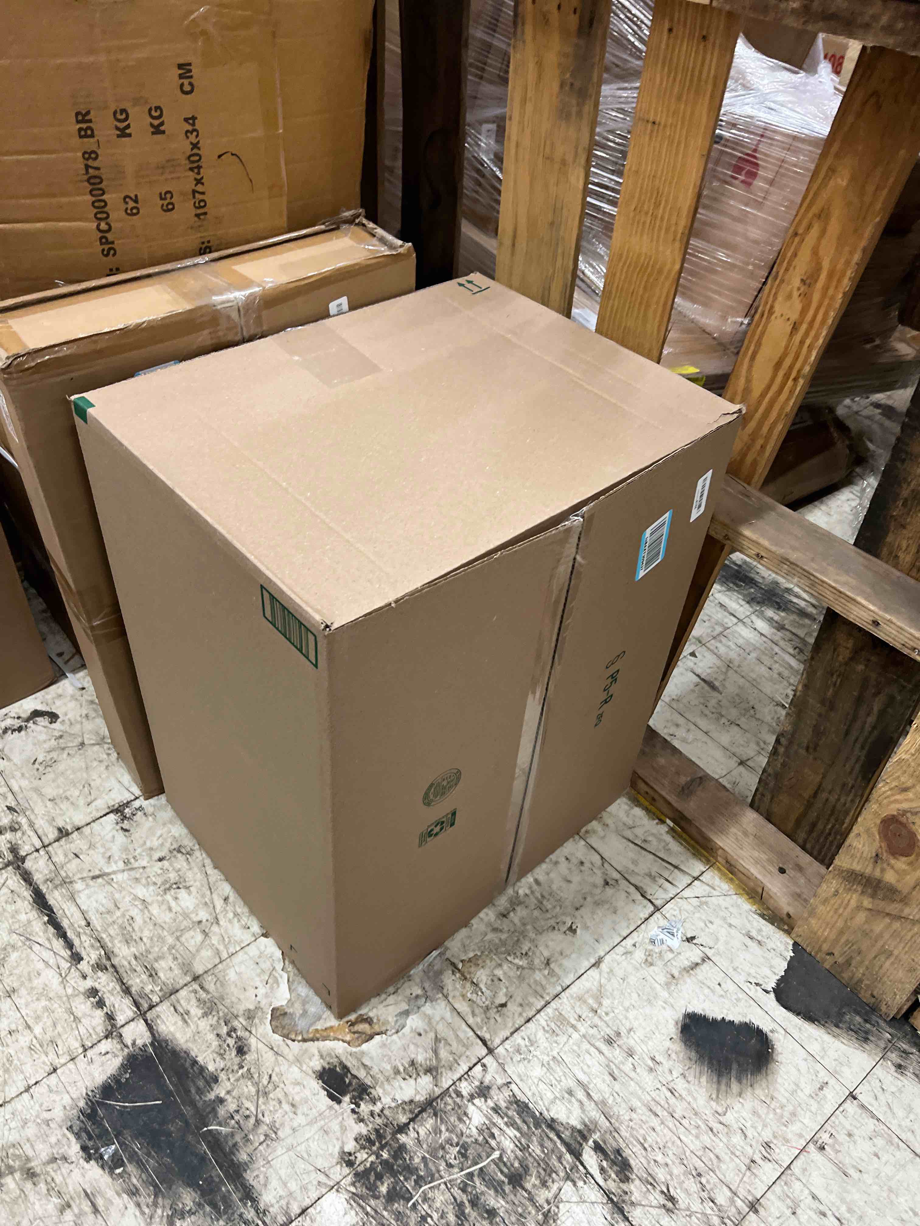 Condition photo showing New/Like New for MIULEE Pillow Inserts 20x20 (Pack of 4,White), Down Feather Throw Pillow Inserts, Premium Fluffy Stuffer Throw Pillows Cotton Fabric for Sofa Bed Couch 4 20x20 Inch