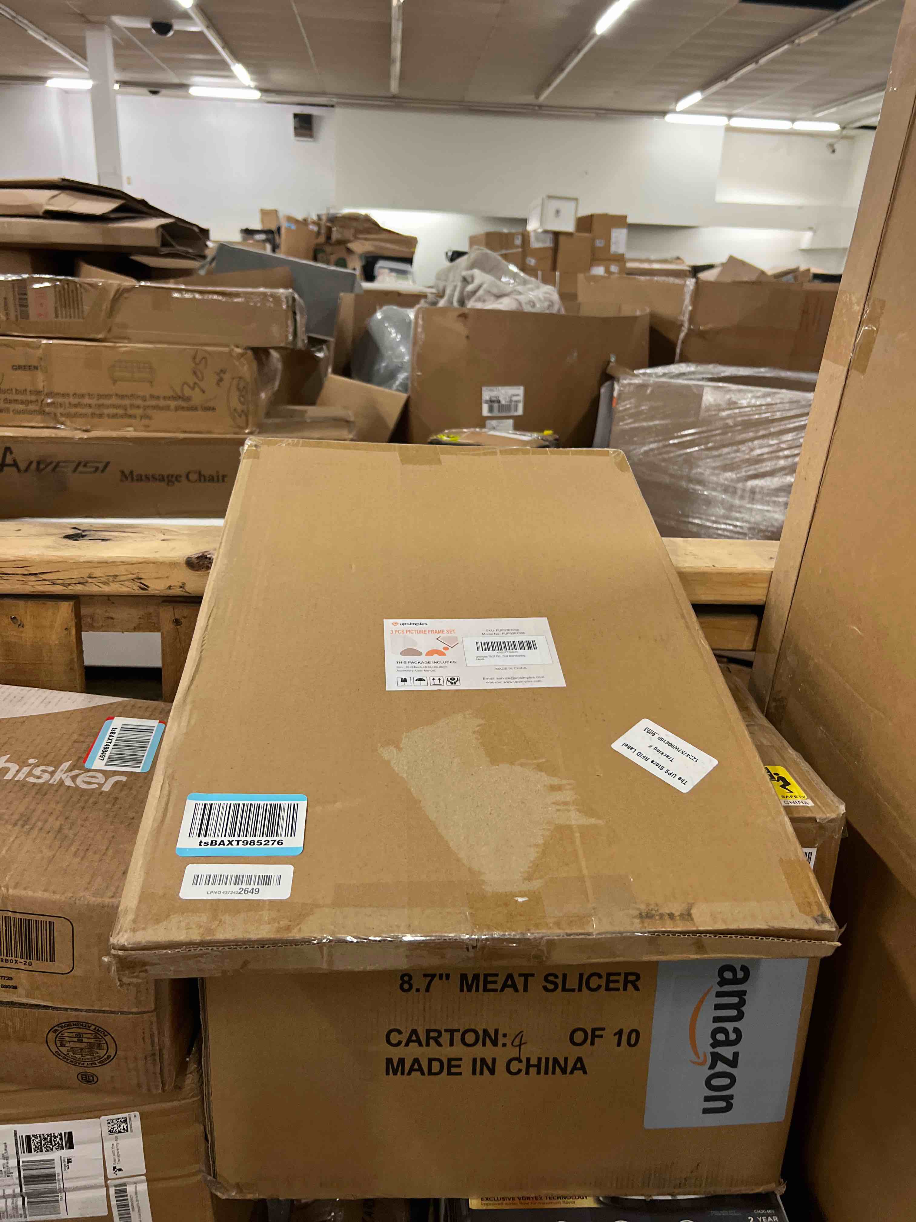 Condition photo showing New/Like New for upsimples 16x24 Picture Frame Black 3 Pack, Scratch-Proof Poster Frames 16 x 24 for Photo Gallery - Slide-In Strips, Horizontal or Vertical Wall Mounting Black 16x24