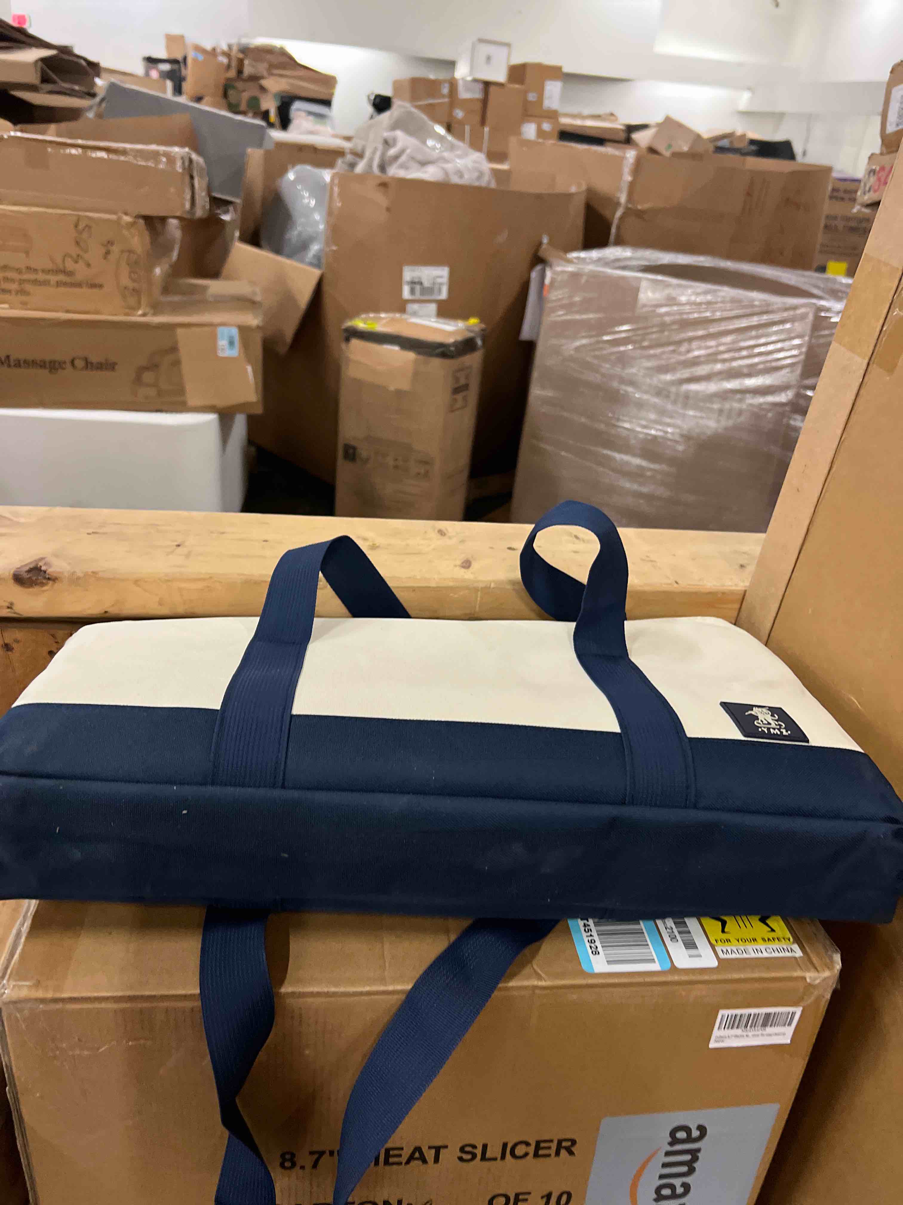 Condition photo showing New/Like New for American Mahjong Set with Blue Carrying Bag, 166 White Tiles, 4 All-in-One Rack/Pushers, Mahjong Tiles Set (Ma Jong, Mah-Jongg, Majiang)
