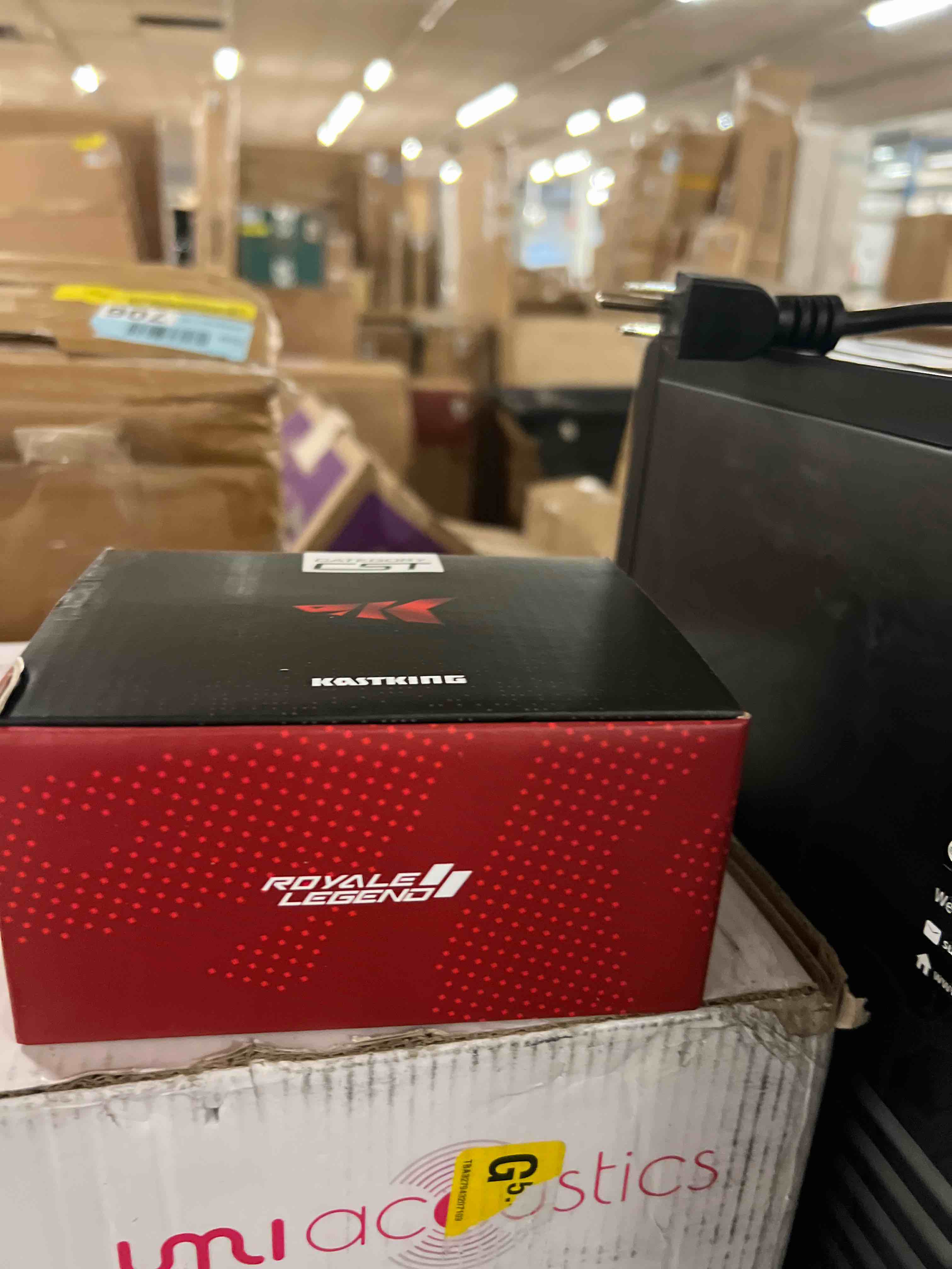 Condition photo showing New/Like New for KastKing Royale Legend II Baitcasting Reels, New Compact Design Baitcaster Fishing Reel, 17.64LB Carbon Fiber Drag, Cross-Fire 8 Magnet Braking System, Available in 5.4:1 and 7.2:1 7.2:1-right