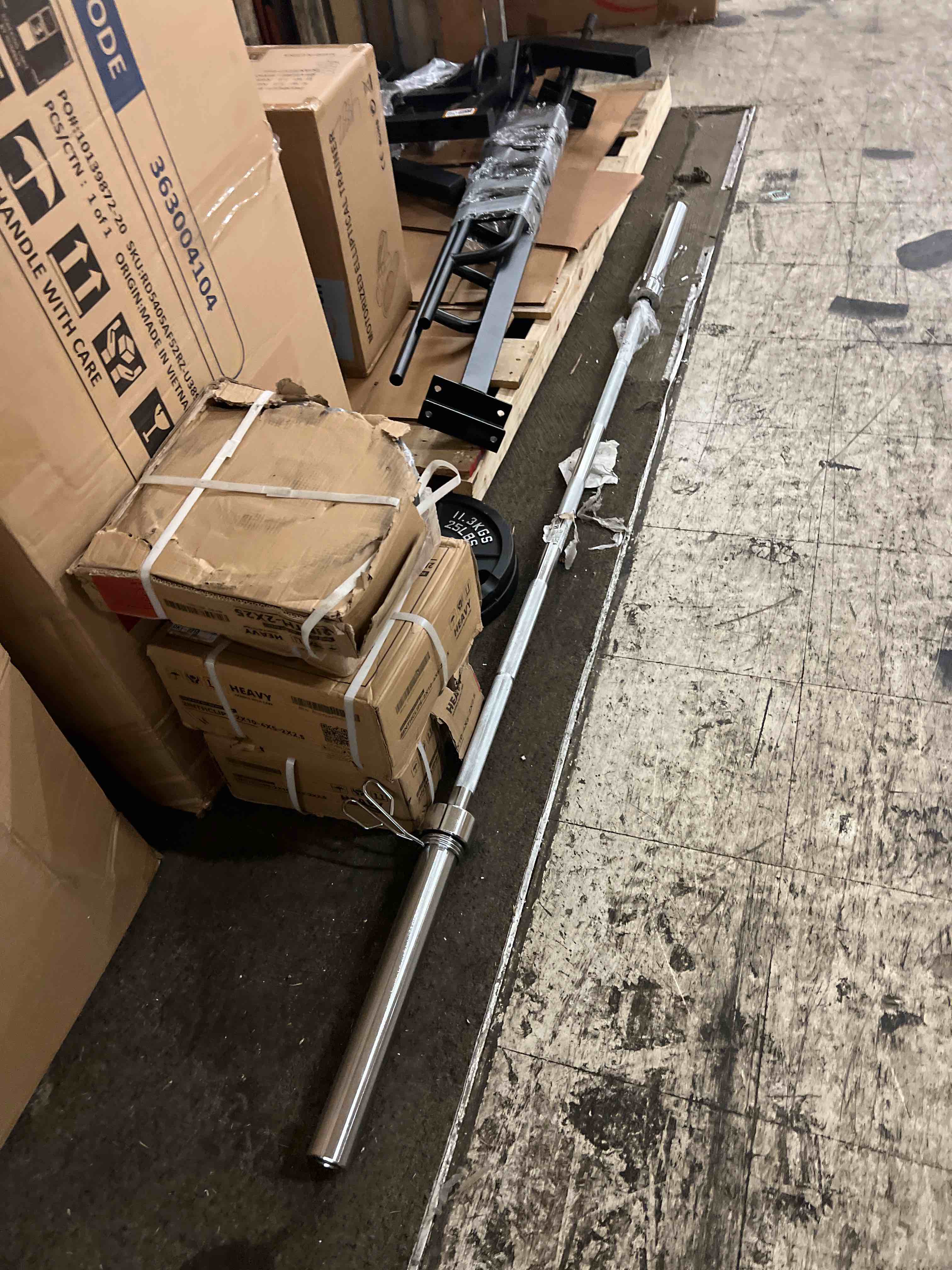 Condition photo showing Good Condition for Fitvids Cast Iron Standard Weight Plates Including 5FT Standard Barbell with Star Locks, 45-Pound Set (35 Pounds Plates + 10 Pounds Barbell), Multiple Styles