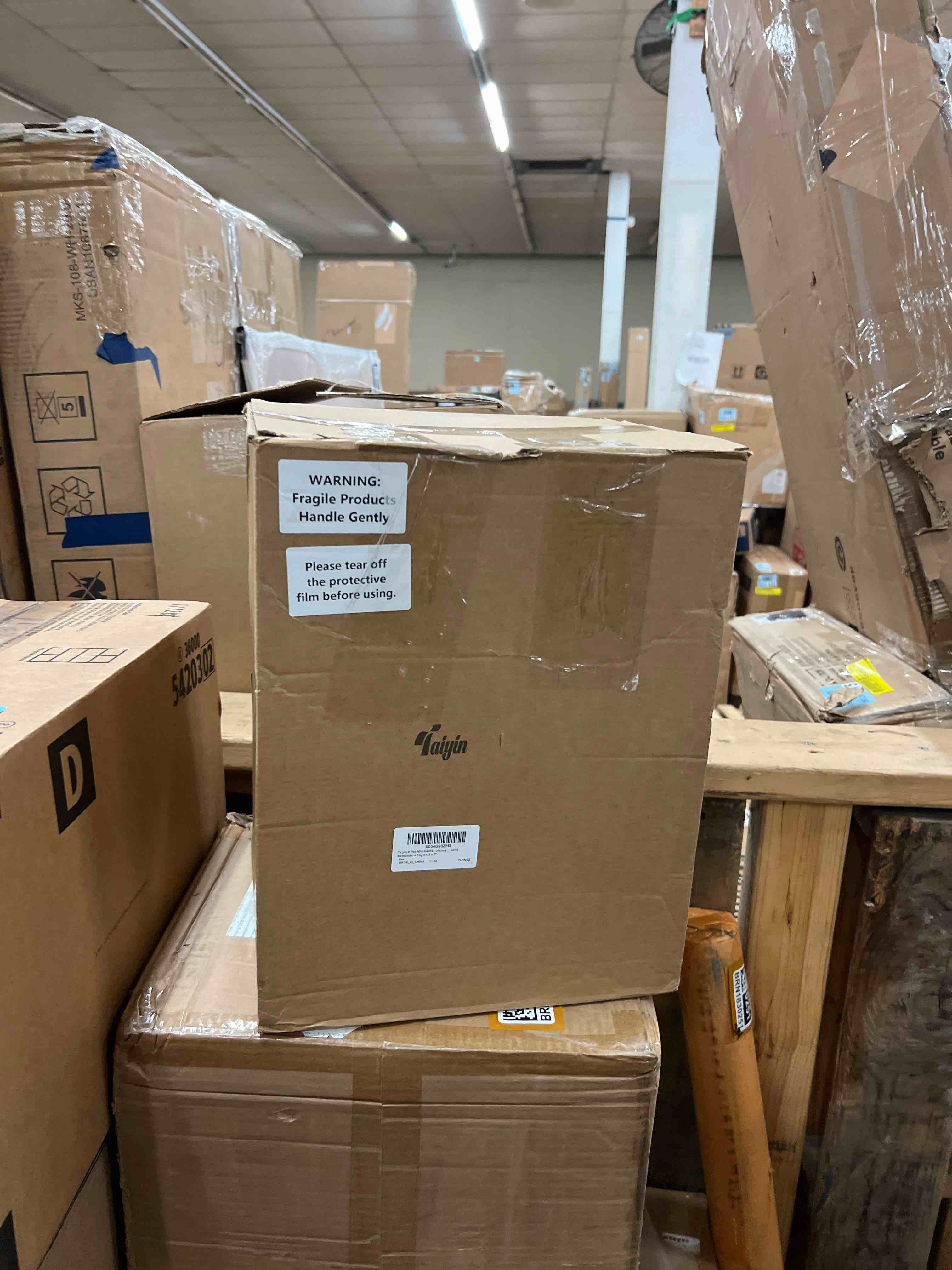 Condition photo showing New/Like New for Taiyin 8 Pcs Mini Helmet Display Case, Acrylic Clear Mini Football/ Helmet Display Box Plastic Mini Helmet Protection Holder for Collecting Sports Memorabilia Toy 5 x 5 x 7''