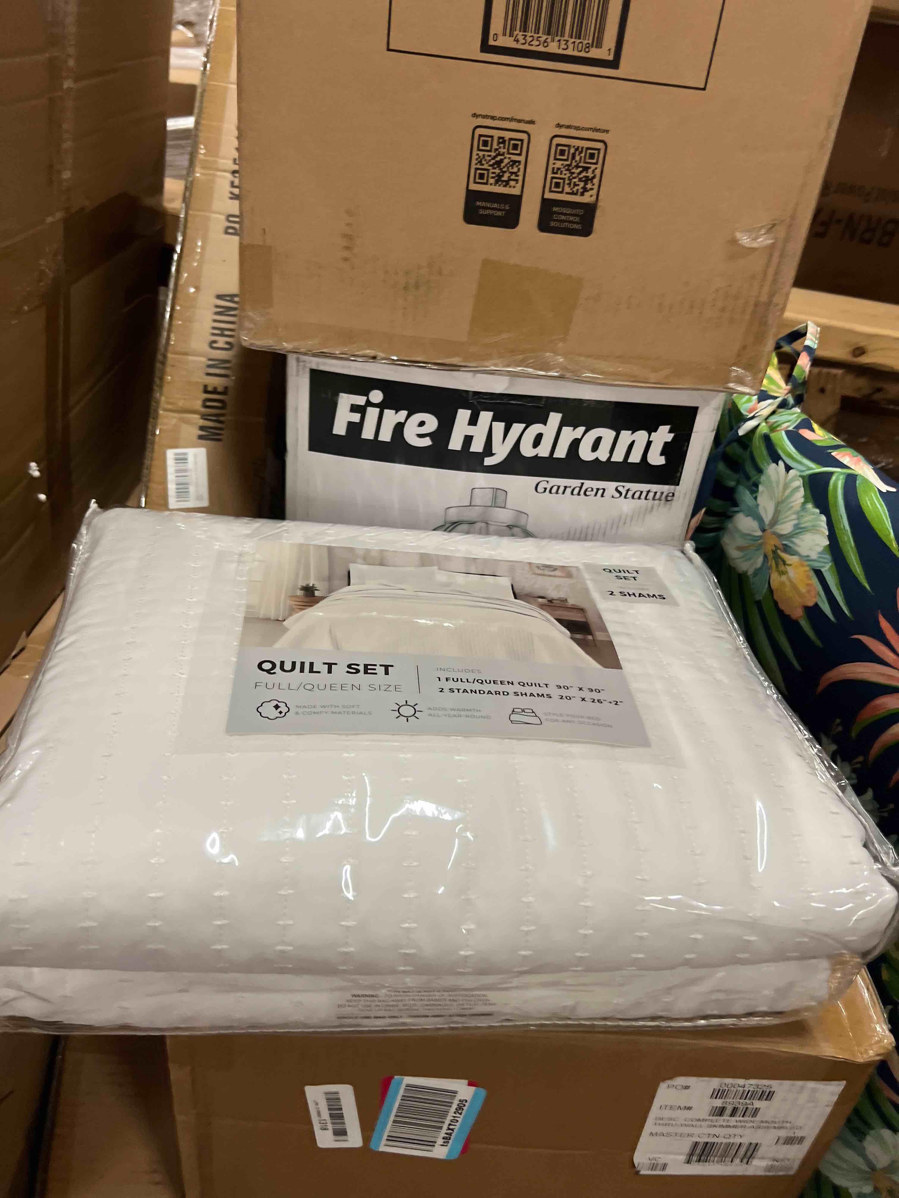 Condition photo showing New/Like New for great bay home full/queen quilt set - 3-piece solid, channel-stitched bedding set - soft, lightweight, all-season bedspread (white)