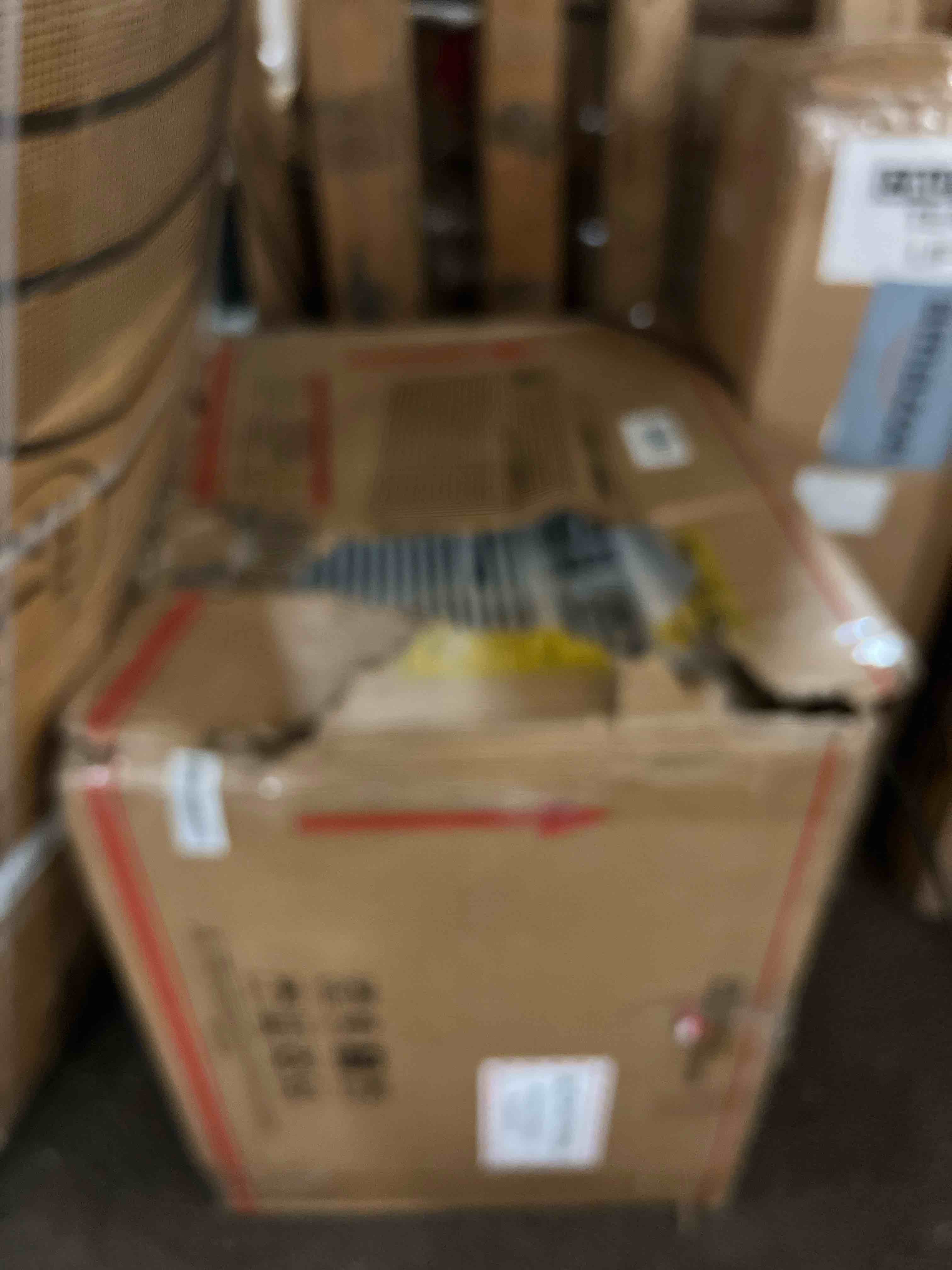 Condition photo showing New/Like New for antarctic star 14,000 btu window air conditioner, window ac unit, cools rooms up to 700 sq.ft., 6 in 1 modes air conditioner window unit with remote control, easy to install, energy saving, white