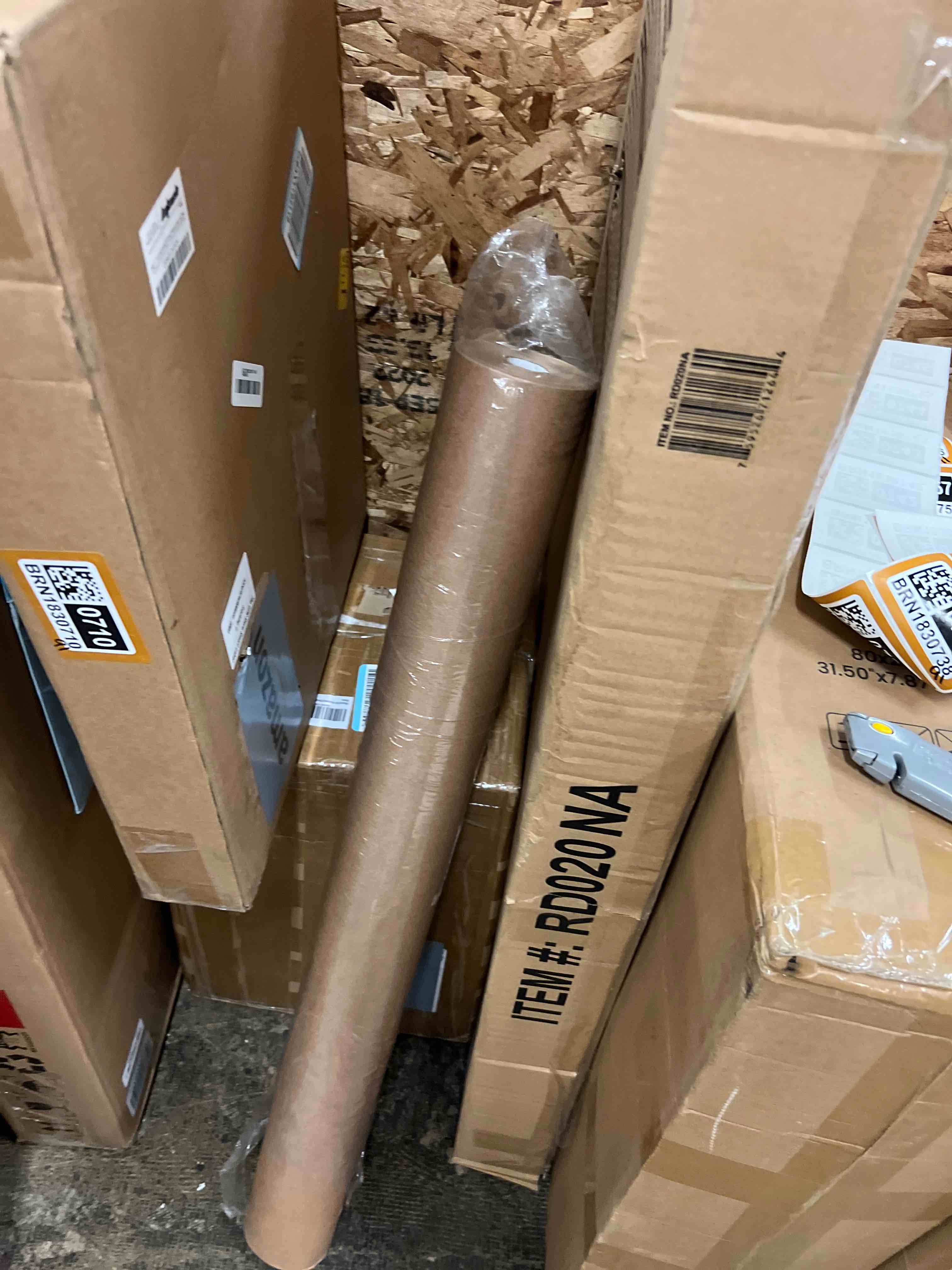 Condition photo showing New/Like New for perkhomy 36" x 2,400" (200') brown kraft paper roll for craft bulletin board paper art table covering crafting gift wrapping bouquet packing parcel 70gsm 50lb (brown, 36" x 200')