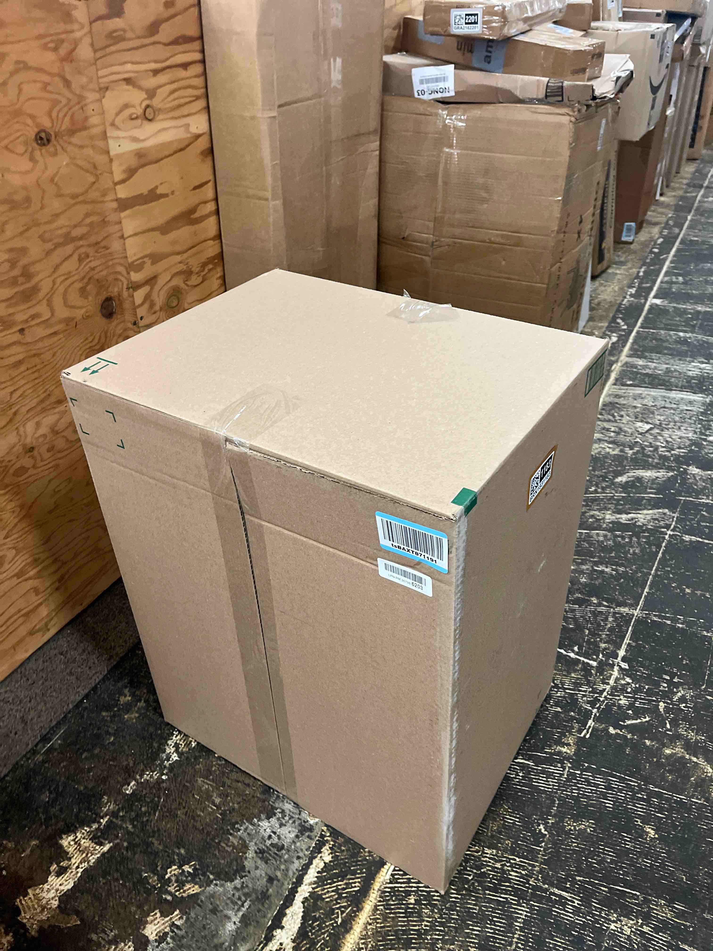 https://s3.amazonaws.com/lotting-images-prod/phillipi/BRN1831183_1758100504682.jpeg