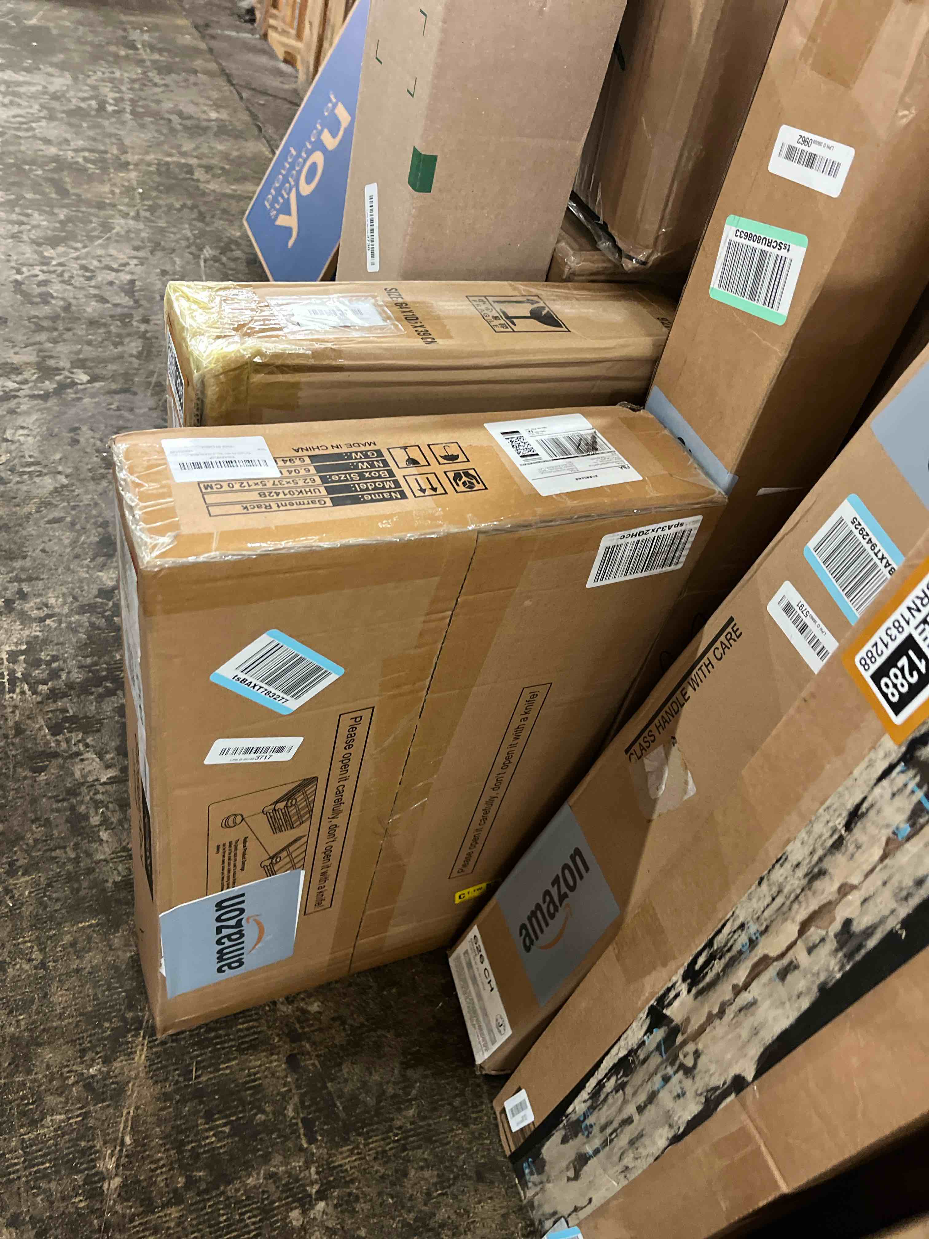 https://s3.amazonaws.com/lotting-images-prod/phillipi/BRN1831281_1758107988157.jpeg