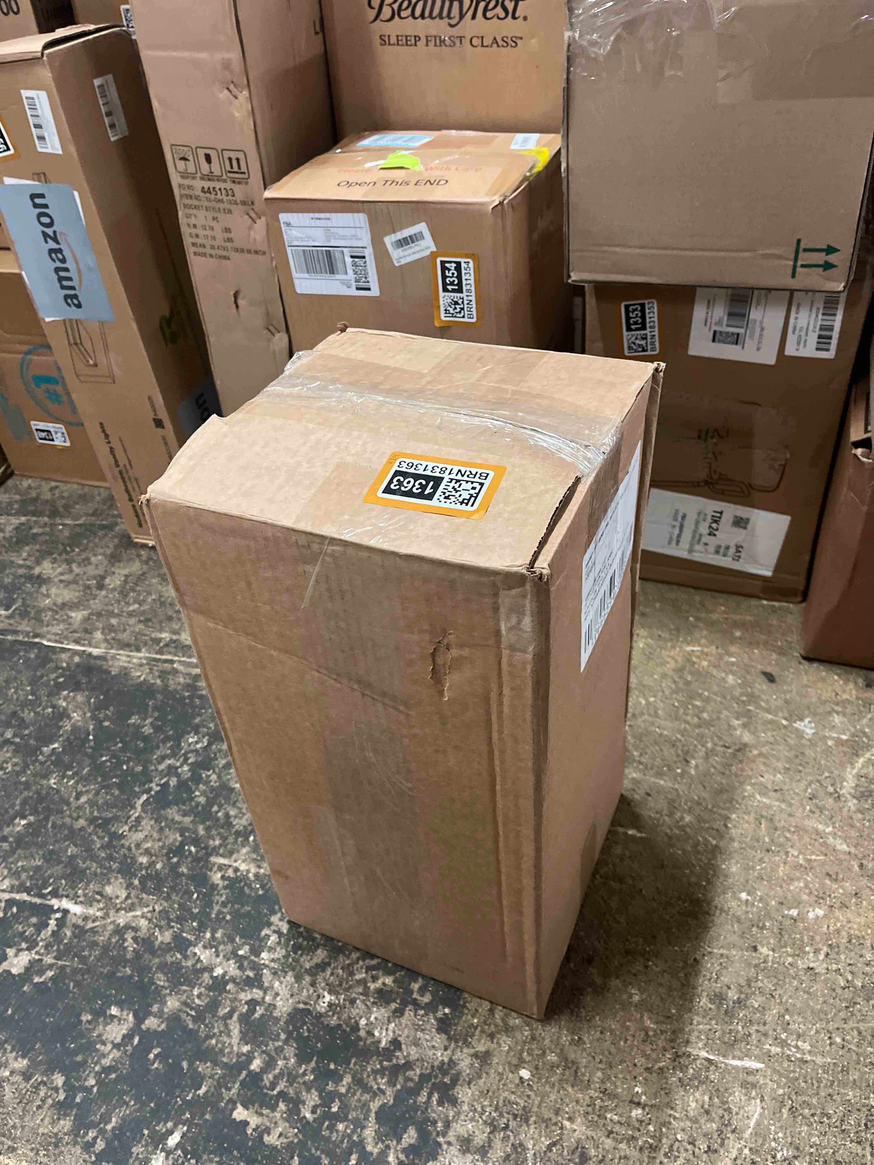 https://s3.amazonaws.com/lotting-images-prod/phillipi/BRN1831363_1758230845955.jpeg
