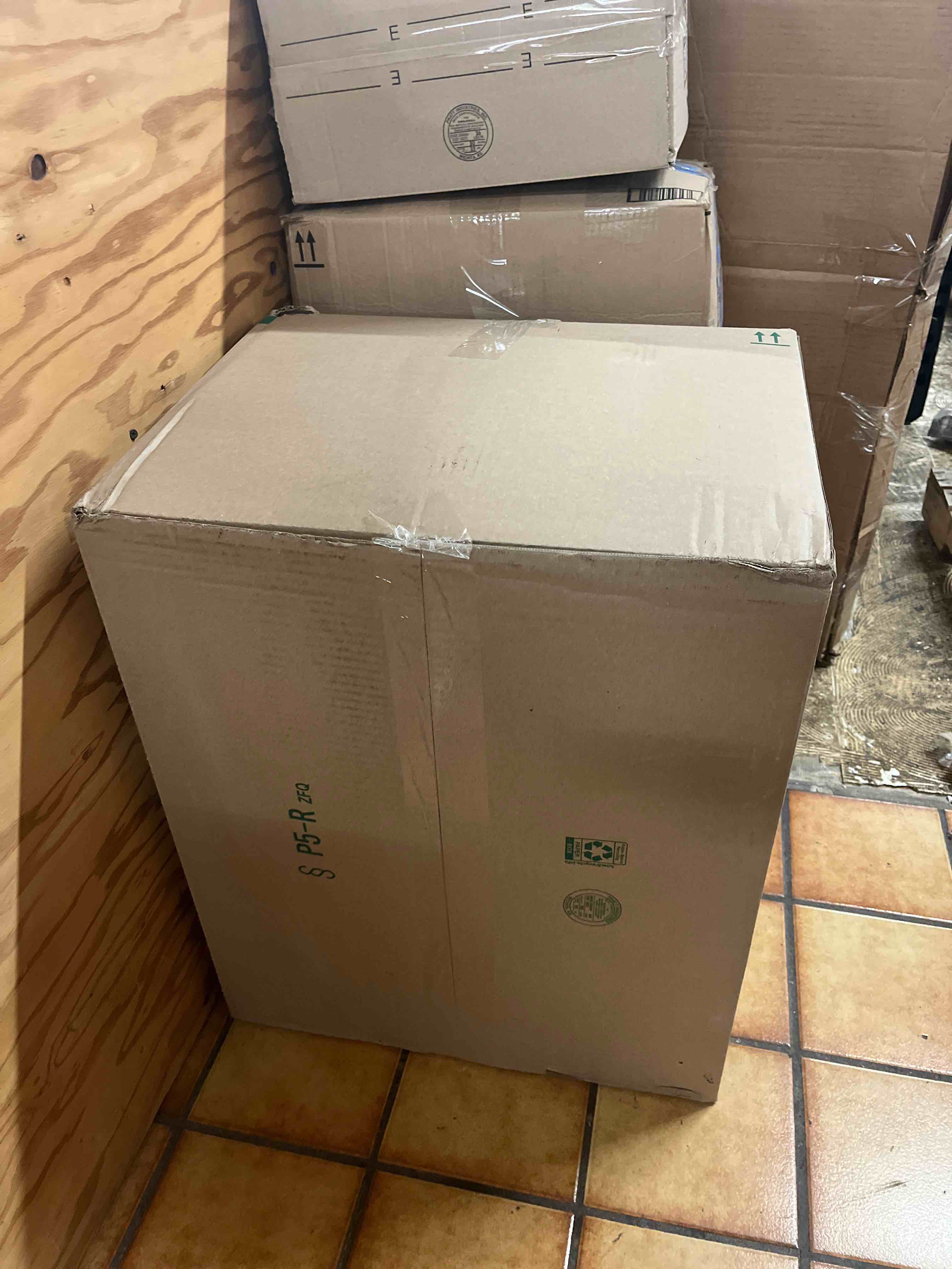 https://s3.amazonaws.com/lotting-images-prod/phillipi/BRN1831480_1758279325233.jpeg