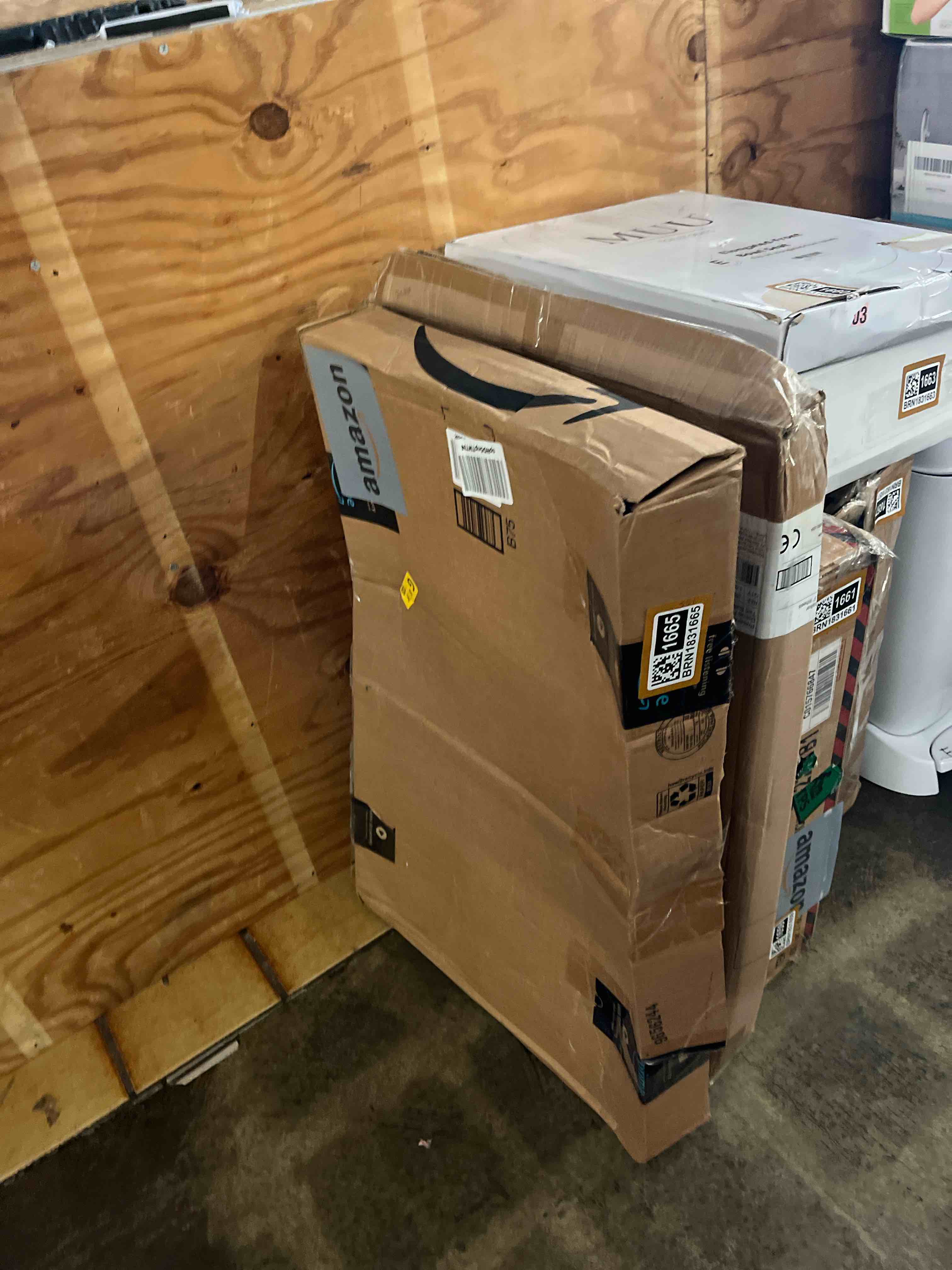 https://s3.amazonaws.com/lotting-images-prod/phillipi/BRN1831665_1760104973273.jpeg