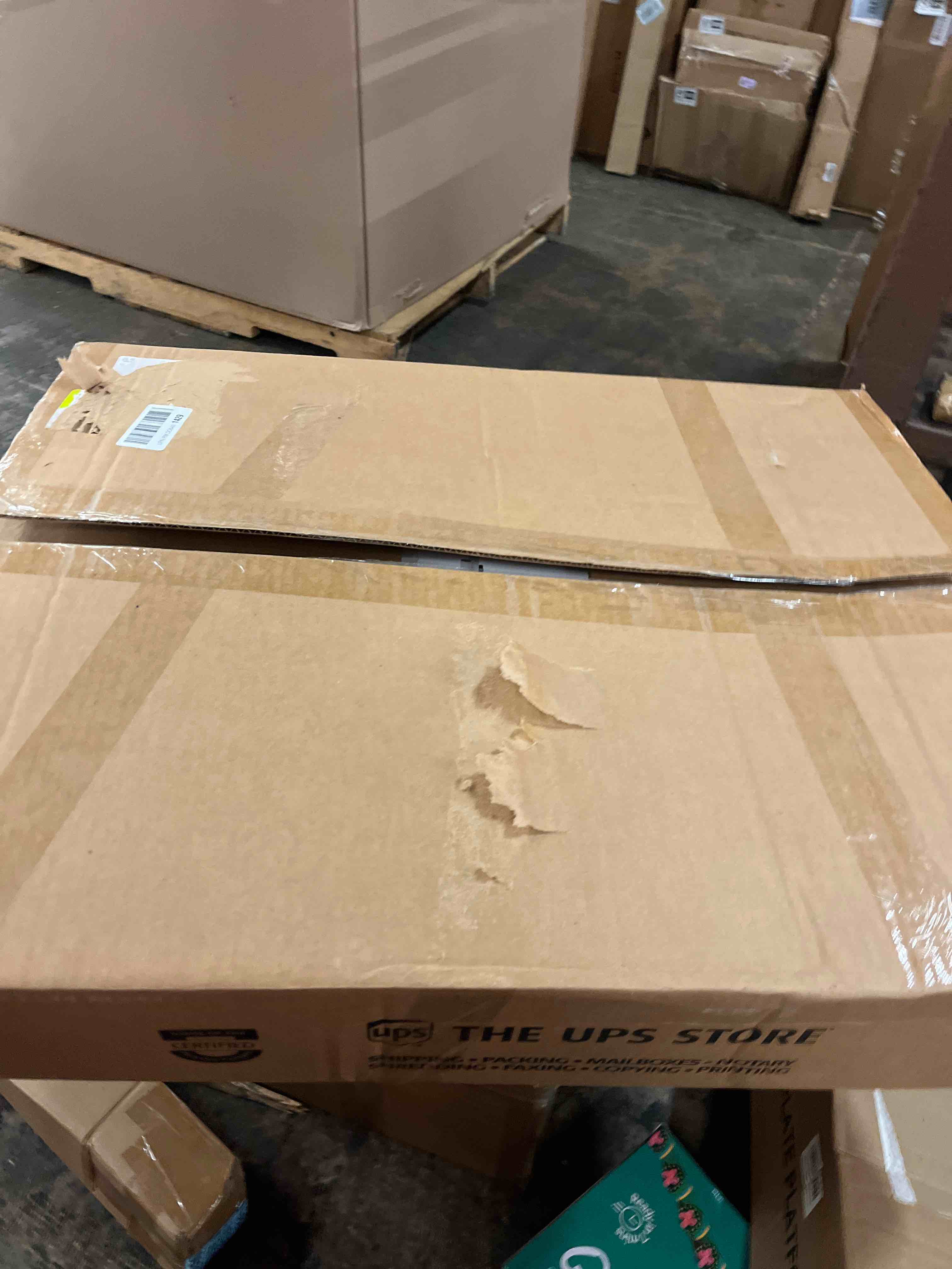 https://s3.amazonaws.com/lotting-images-prod/phillipi/BRN1831742_1760094958343.jpeg