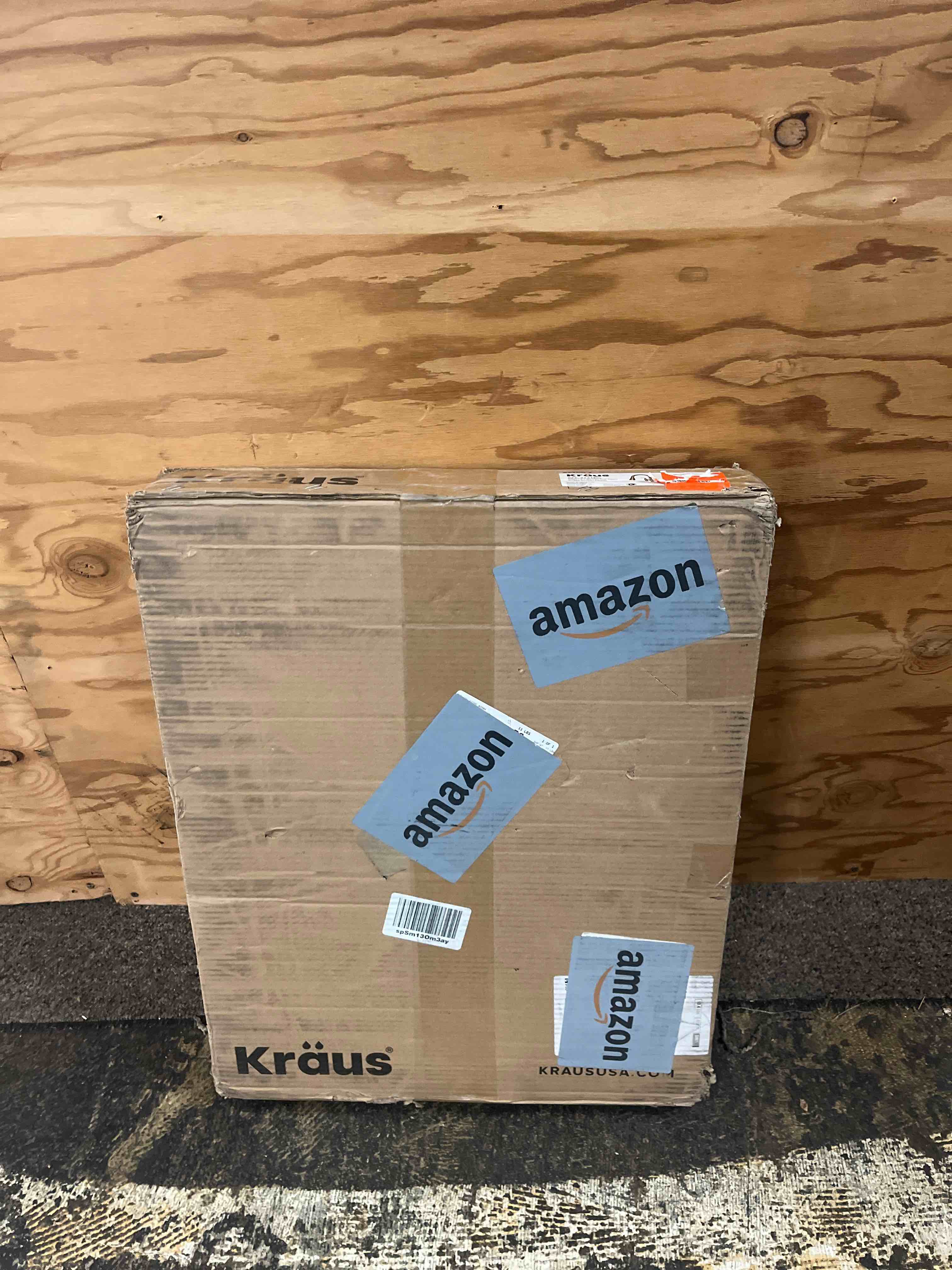 https://s3.amazonaws.com/lotting-images-prod/phillipi/BRN1832005_1760416008013.jpeg