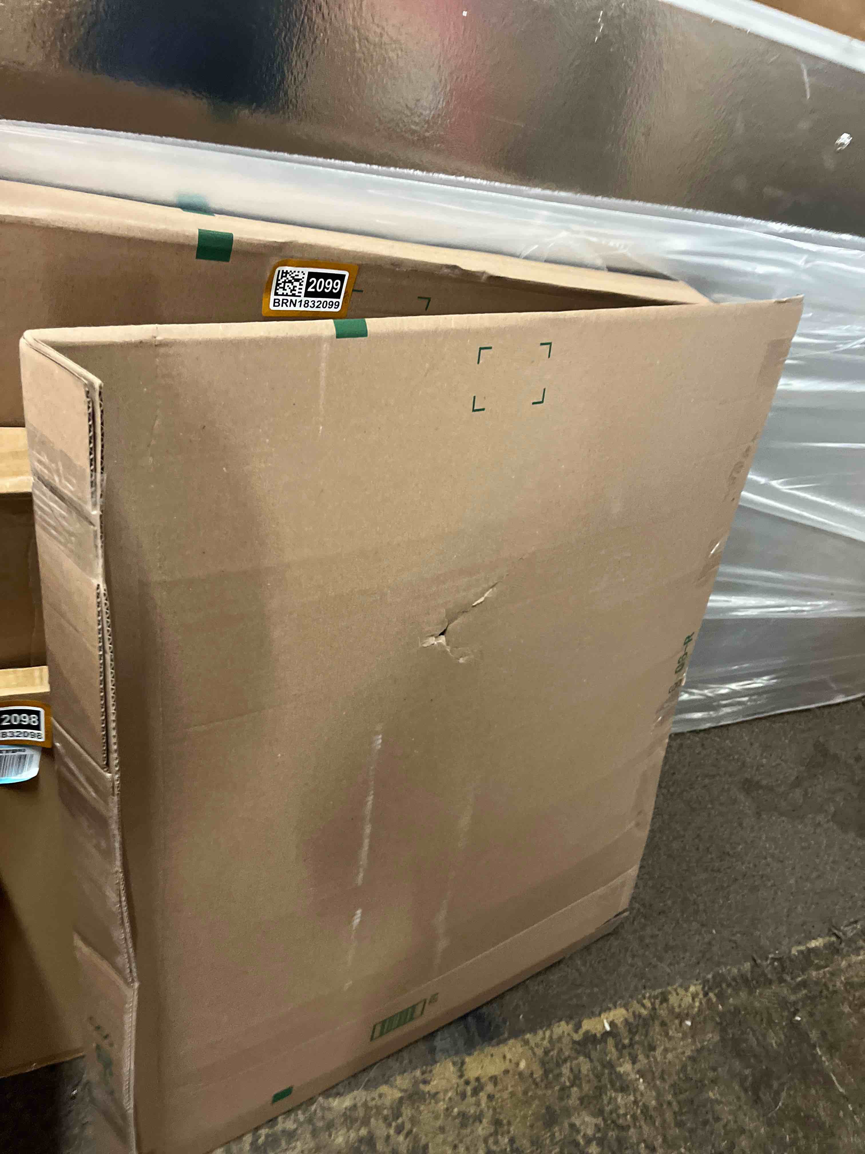 https://s3.amazonaws.com/lotting-images-prod/phillipi/BRN1832103_1760486057497.jpeg