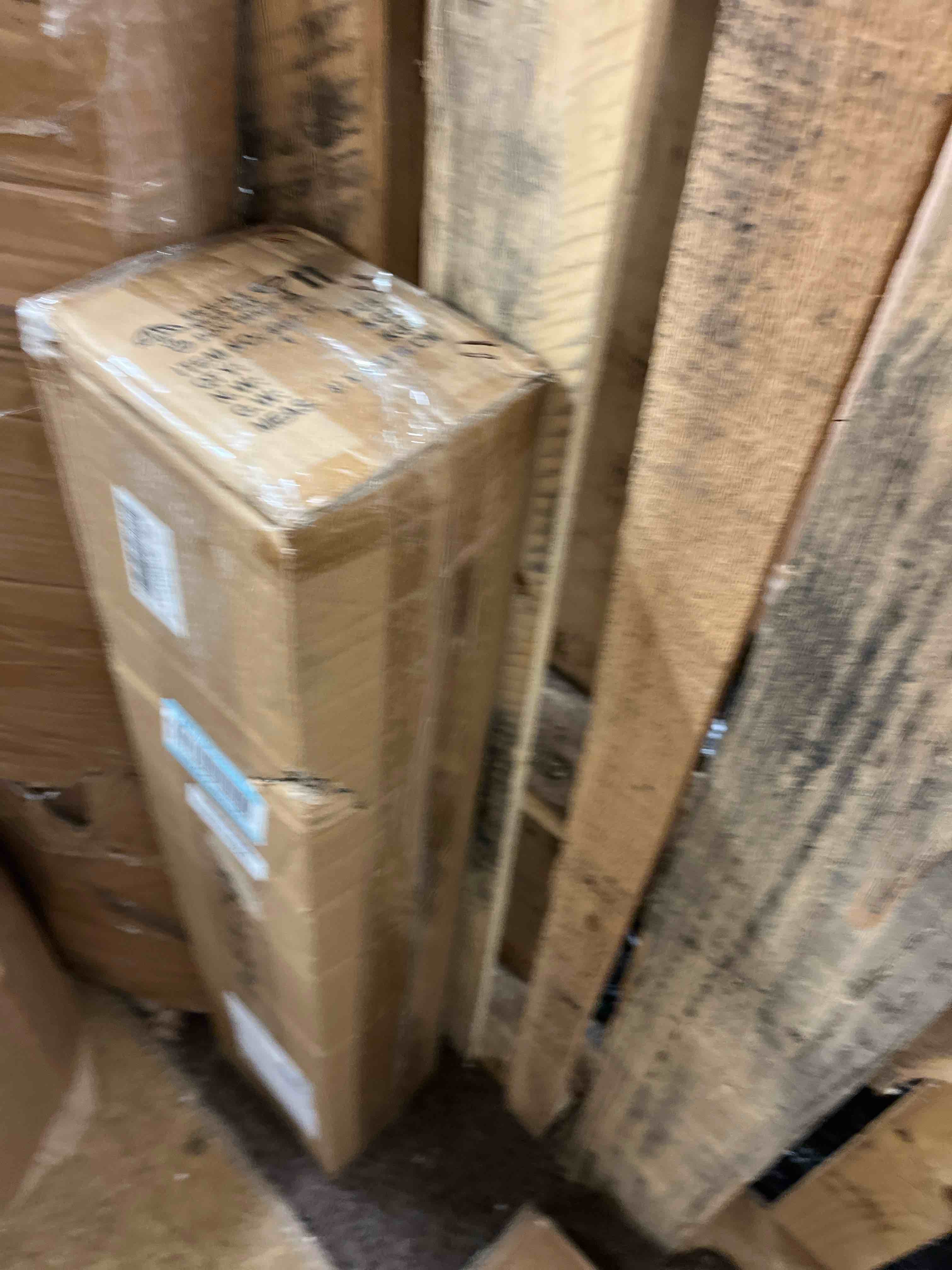 https://s3.amazonaws.com/lotting-images-prod/phillipi/BRN1832232_1760552336688.jpeg