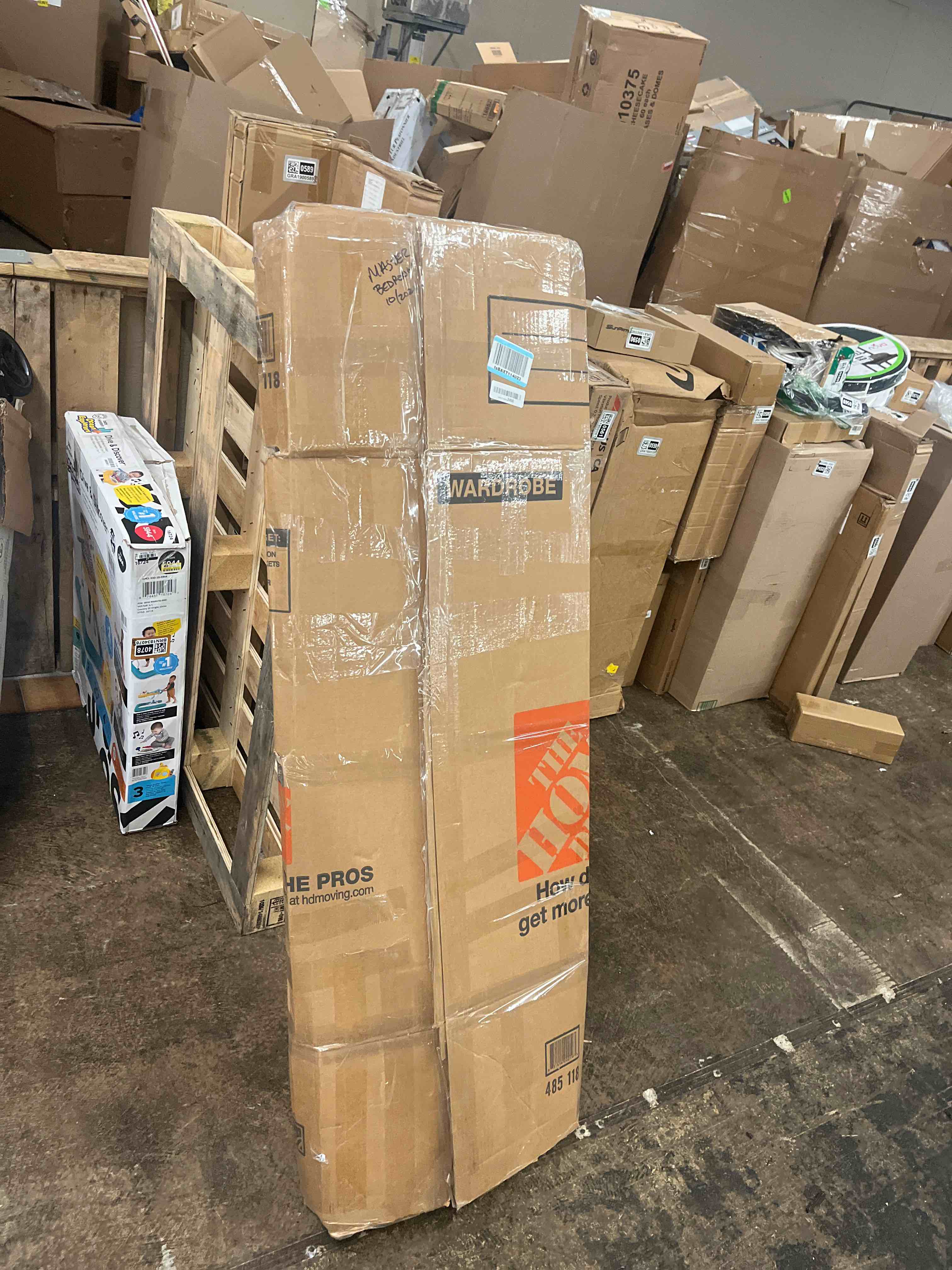 https://s3.amazonaws.com/lotting-images-prod/phillipi/BRN1834077_1752844913049.jpeg