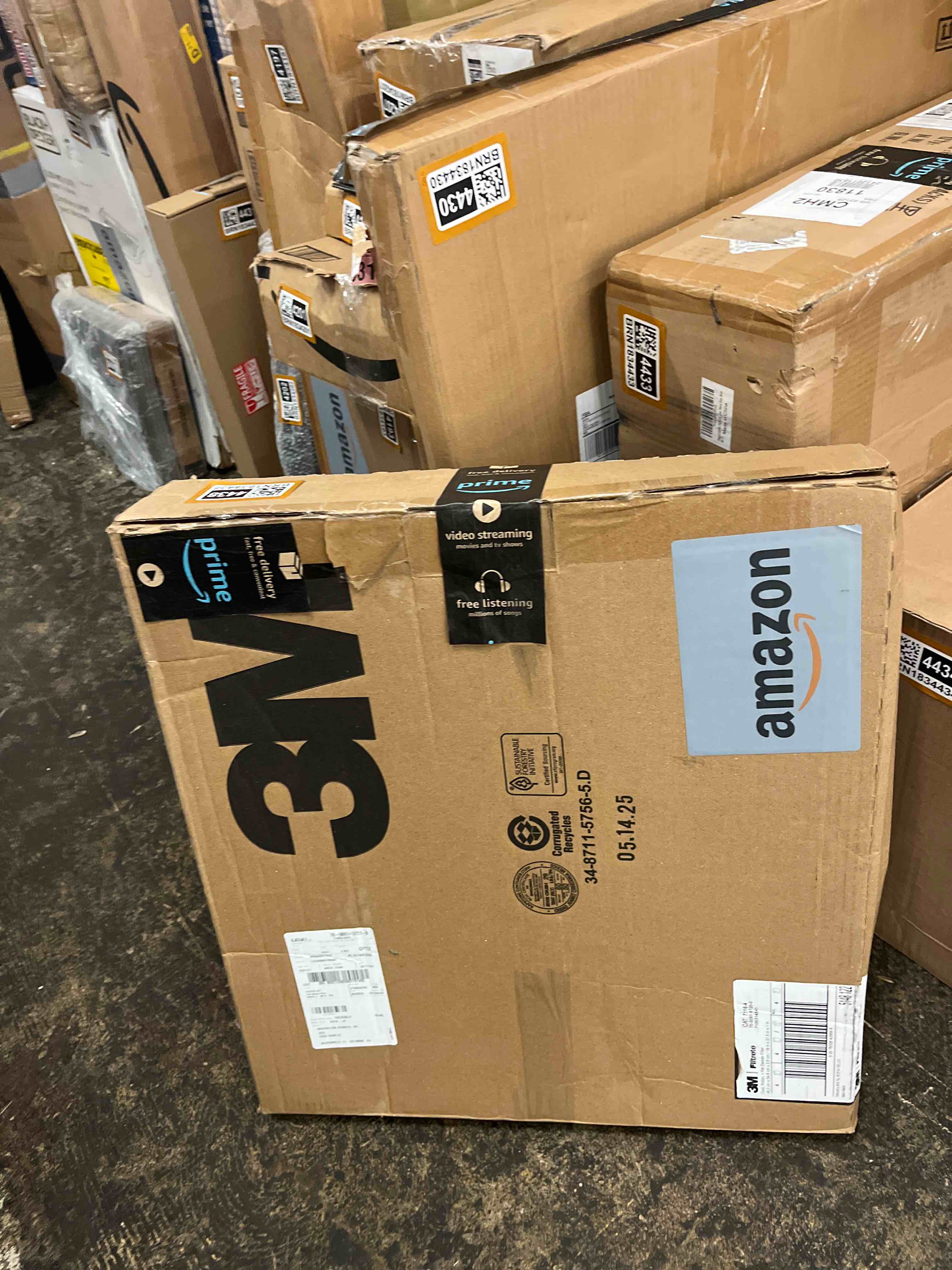 https://s3.amazonaws.com/lotting-images-prod/phillipi/BRN1834438_1753205767843.jpeg