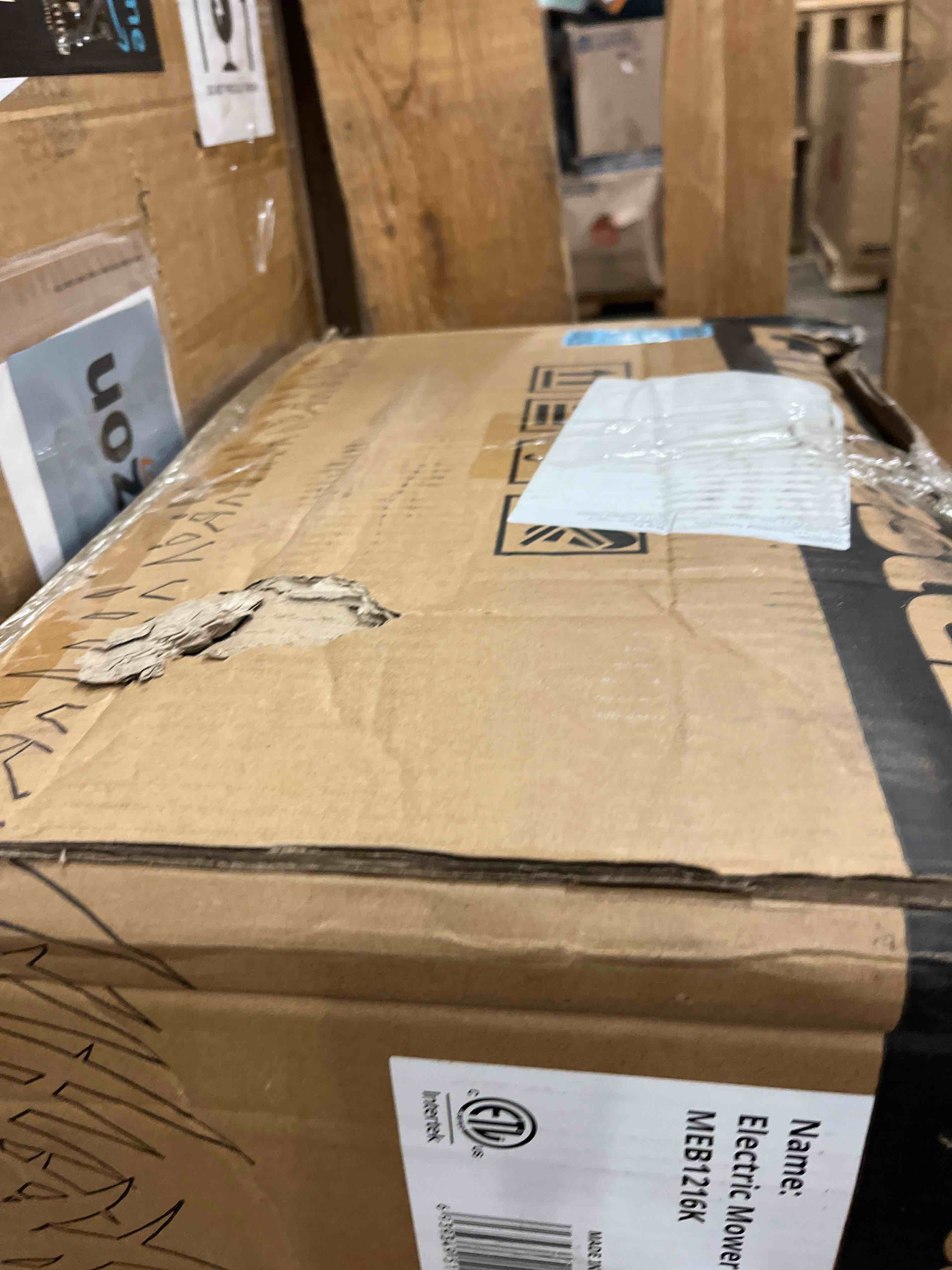 https://s3.amazonaws.com/lotting-images-prod/phillipi/BRN1834615_1753235750122.jpeg