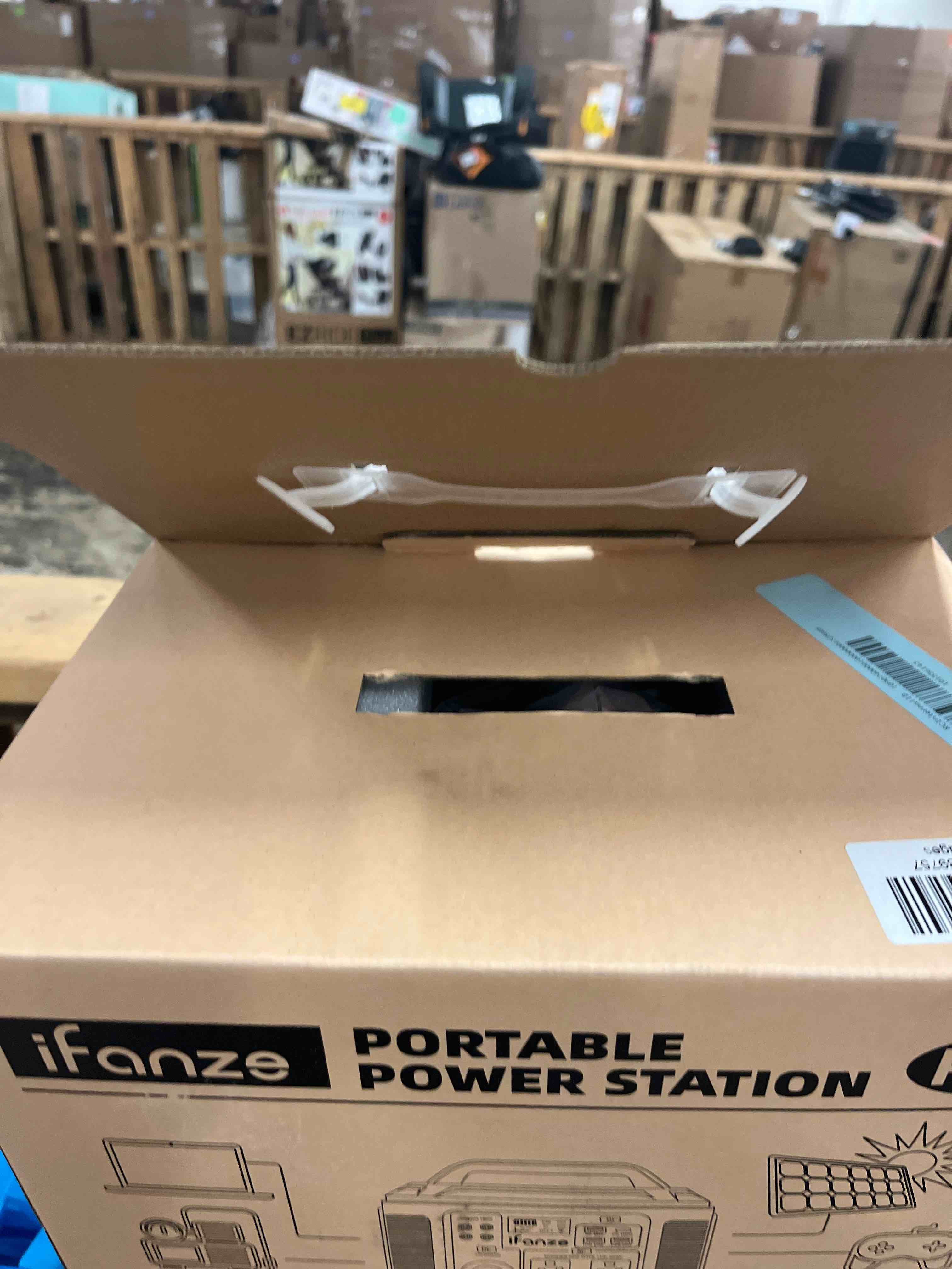 https://s3.amazonaws.com/lotting-images-prod/phillipi/BRN1834675_1753238293453.jpeg