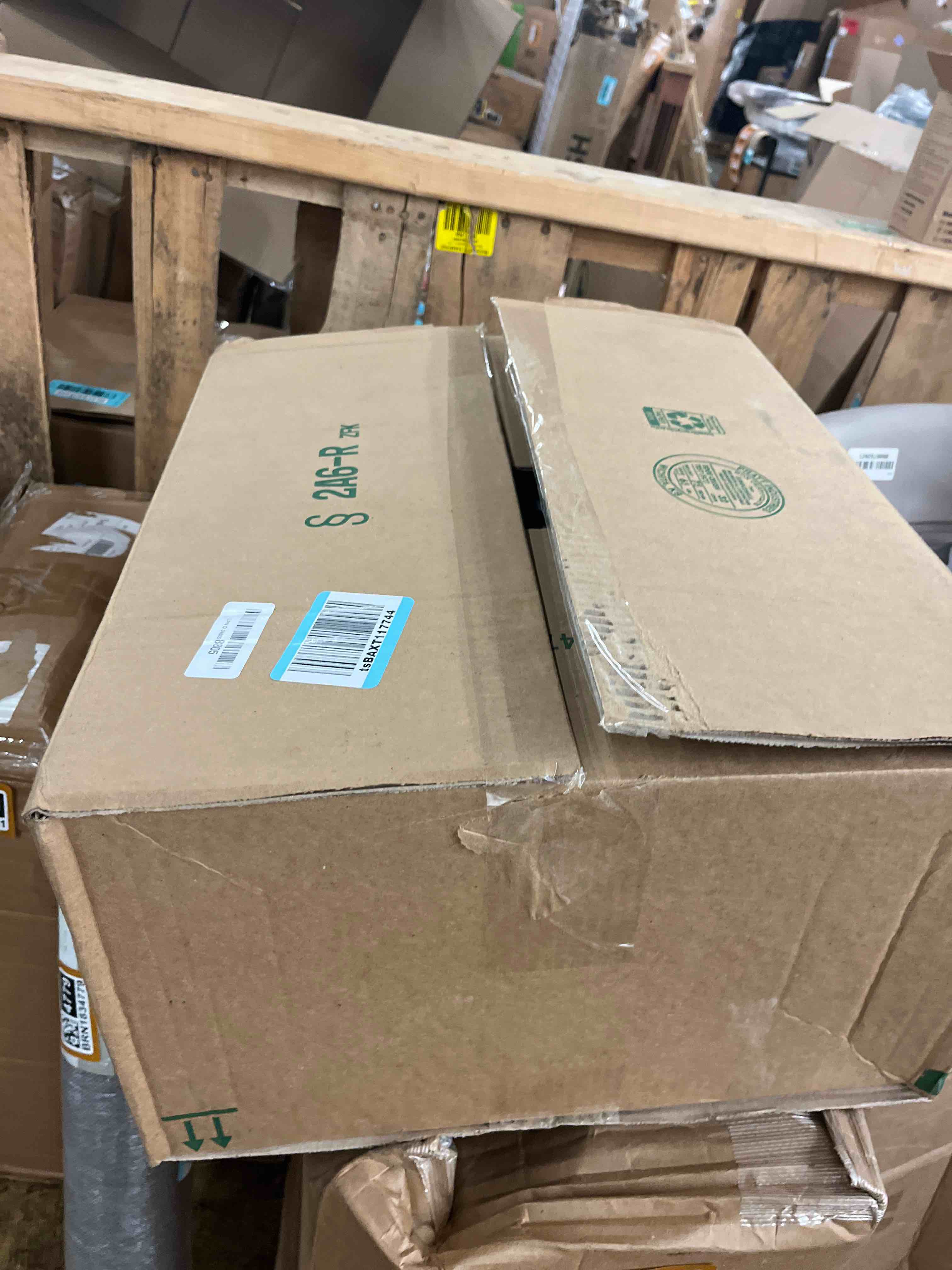 https://s3.amazonaws.com/lotting-images-prod/phillipi/BRN1834784_1753396594018.jpeg
