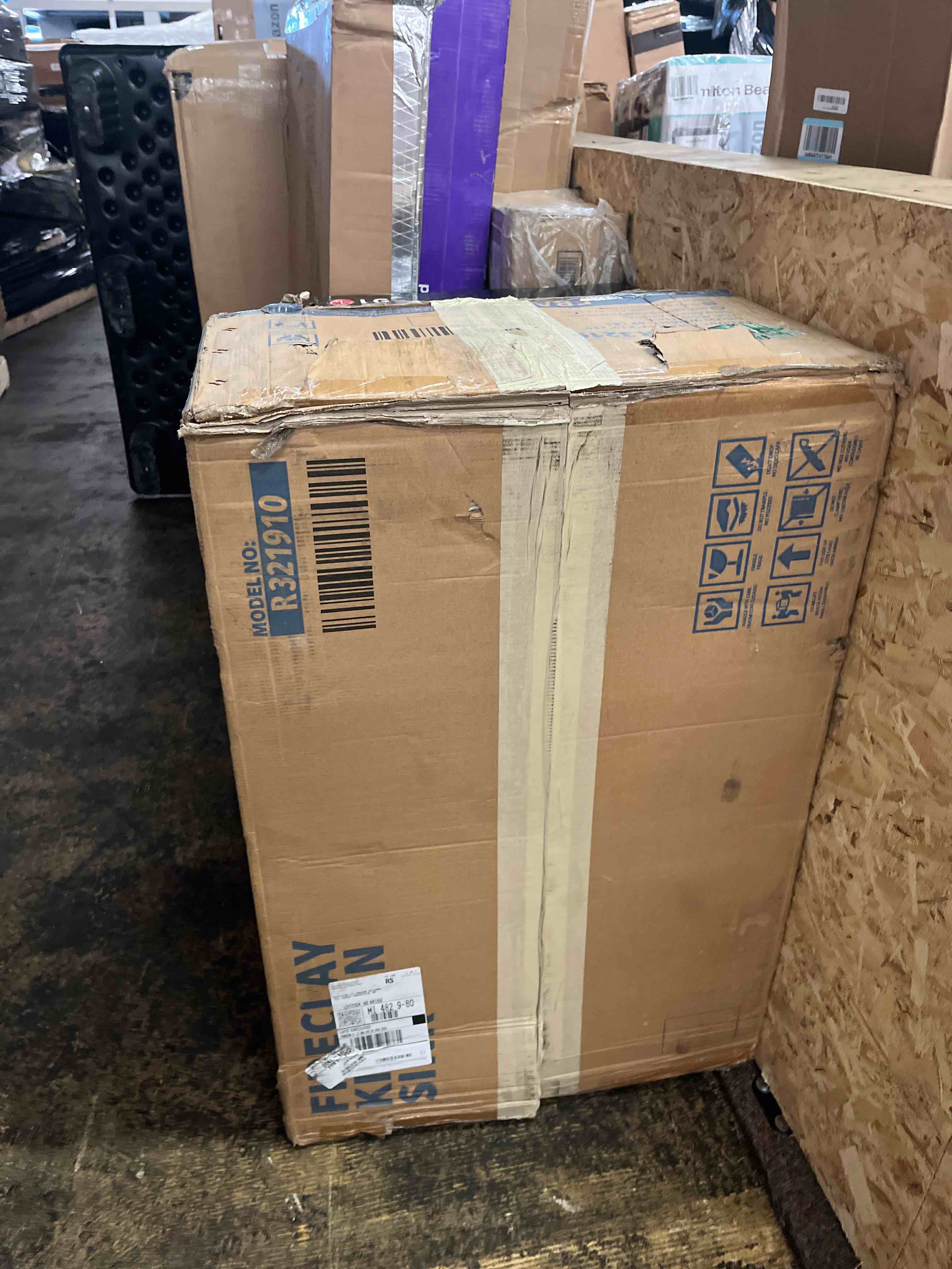 https://s3.amazonaws.com/lotting-images-prod/phillipi/BRN1834937_1753829903288.jpeg