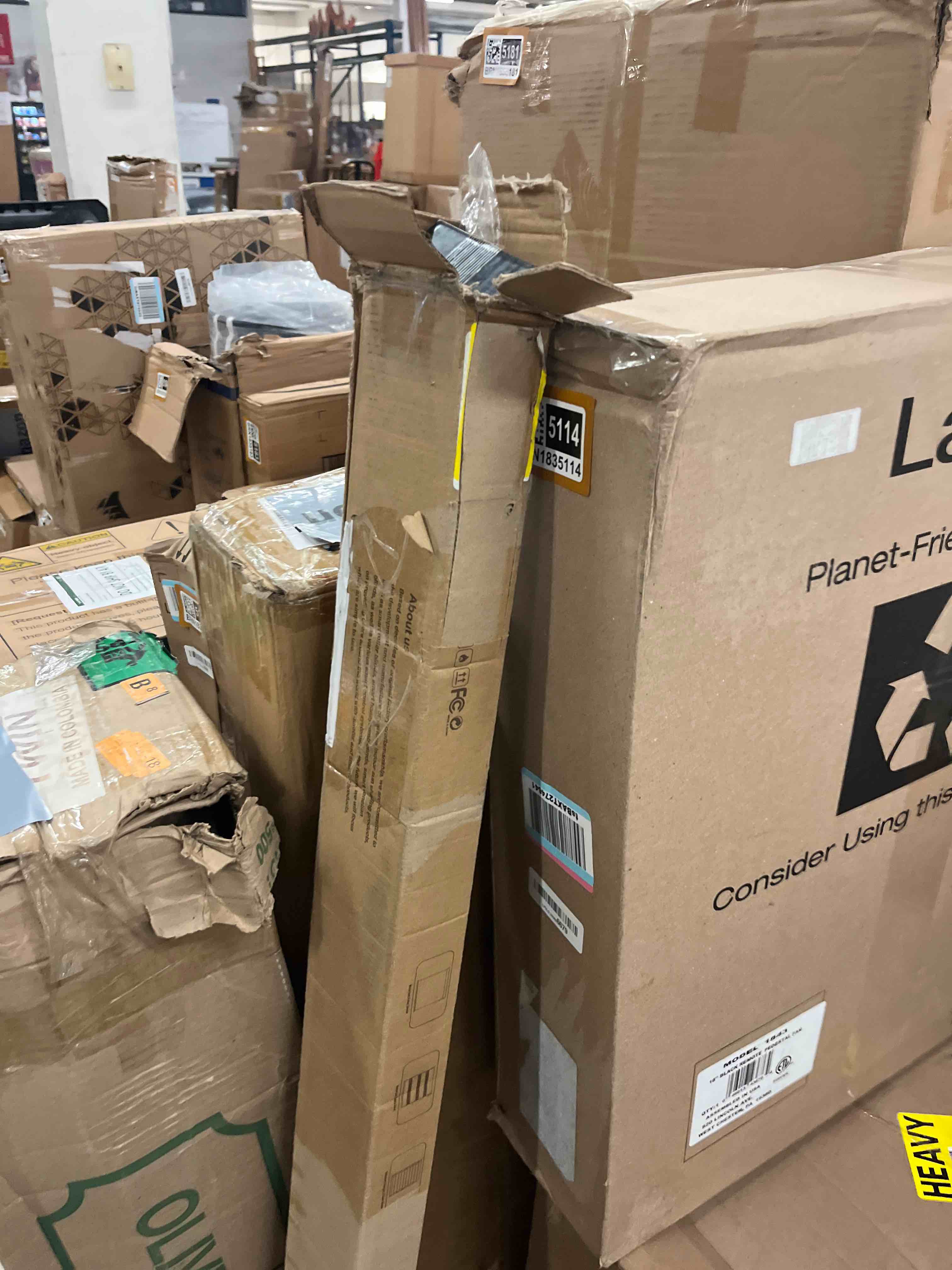 https://s3.amazonaws.com/lotting-images-prod/phillipi/BRN1835115_1753851116090.jpeg