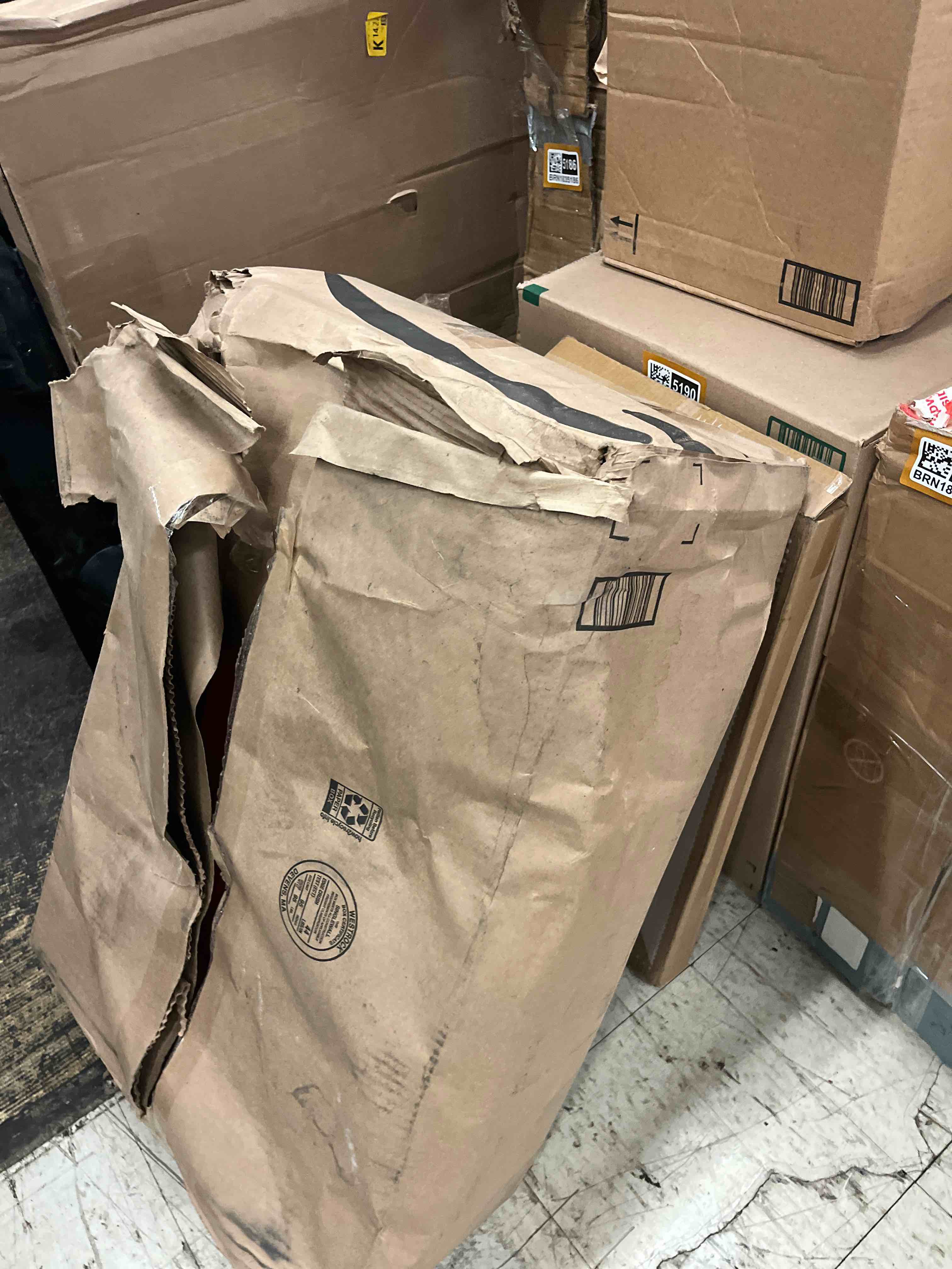 https://s3.amazonaws.com/lotting-images-prod/phillipi/BRN1835185_1753846959247.jpeg