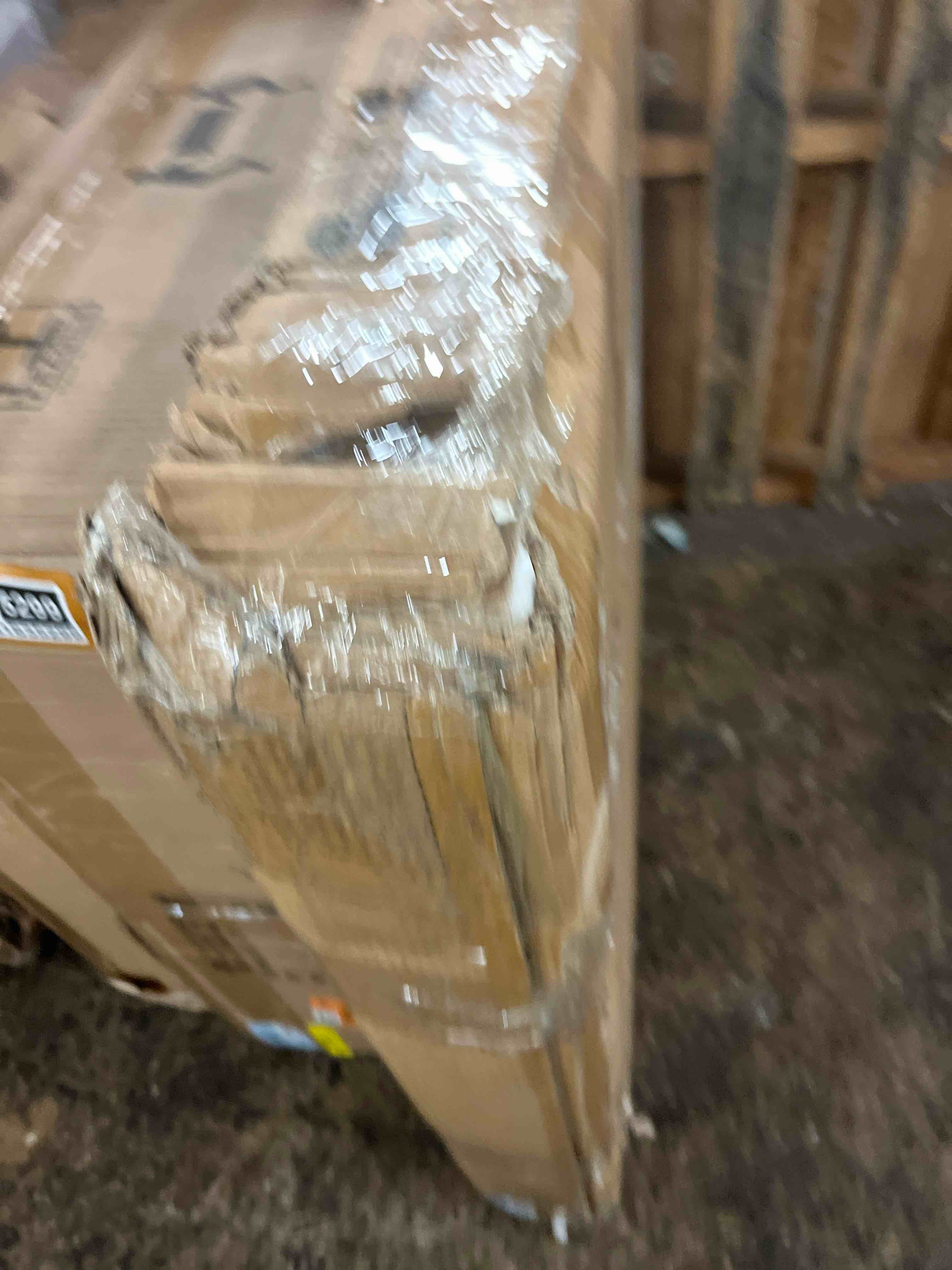 https://s3.amazonaws.com/lotting-images-prod/phillipi/BRN1835307_1753976235046.jpeg