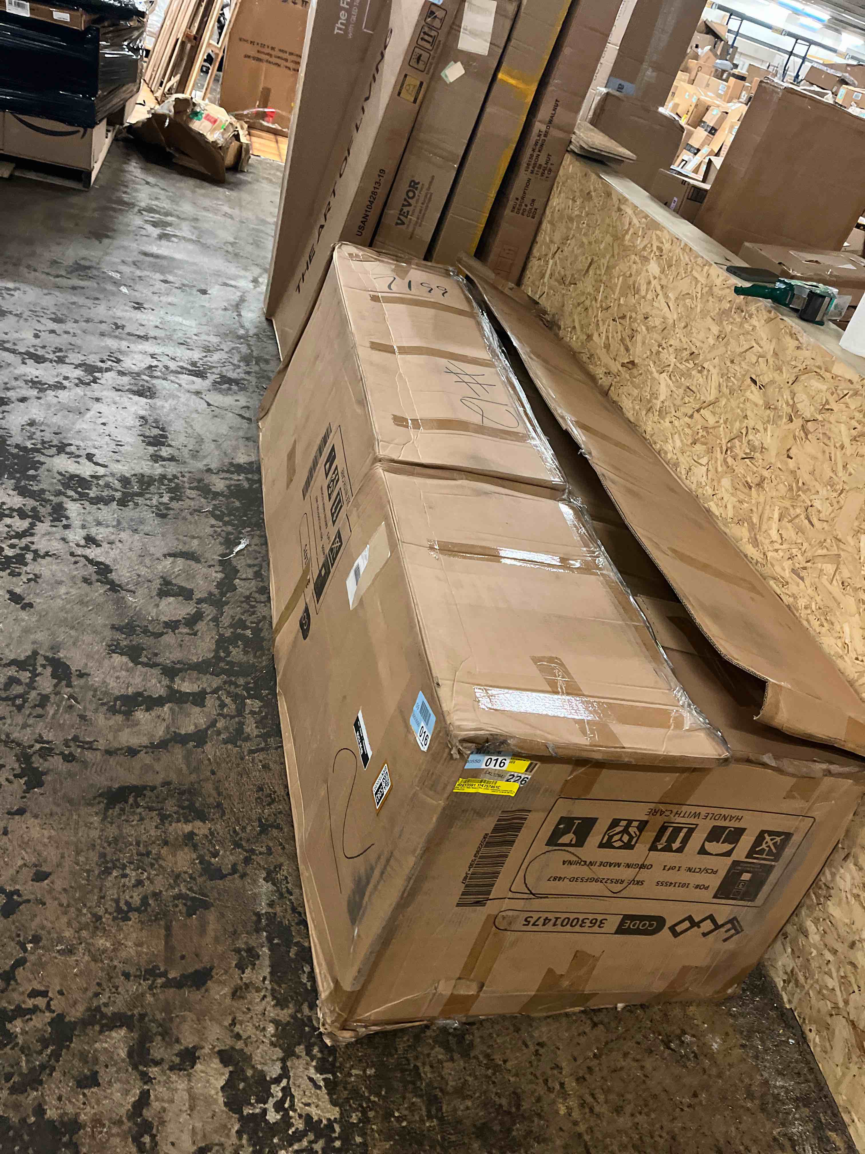 https://s3.amazonaws.com/lotting-images-prod/phillipi/BRN1835393_1754019380360.jpeg